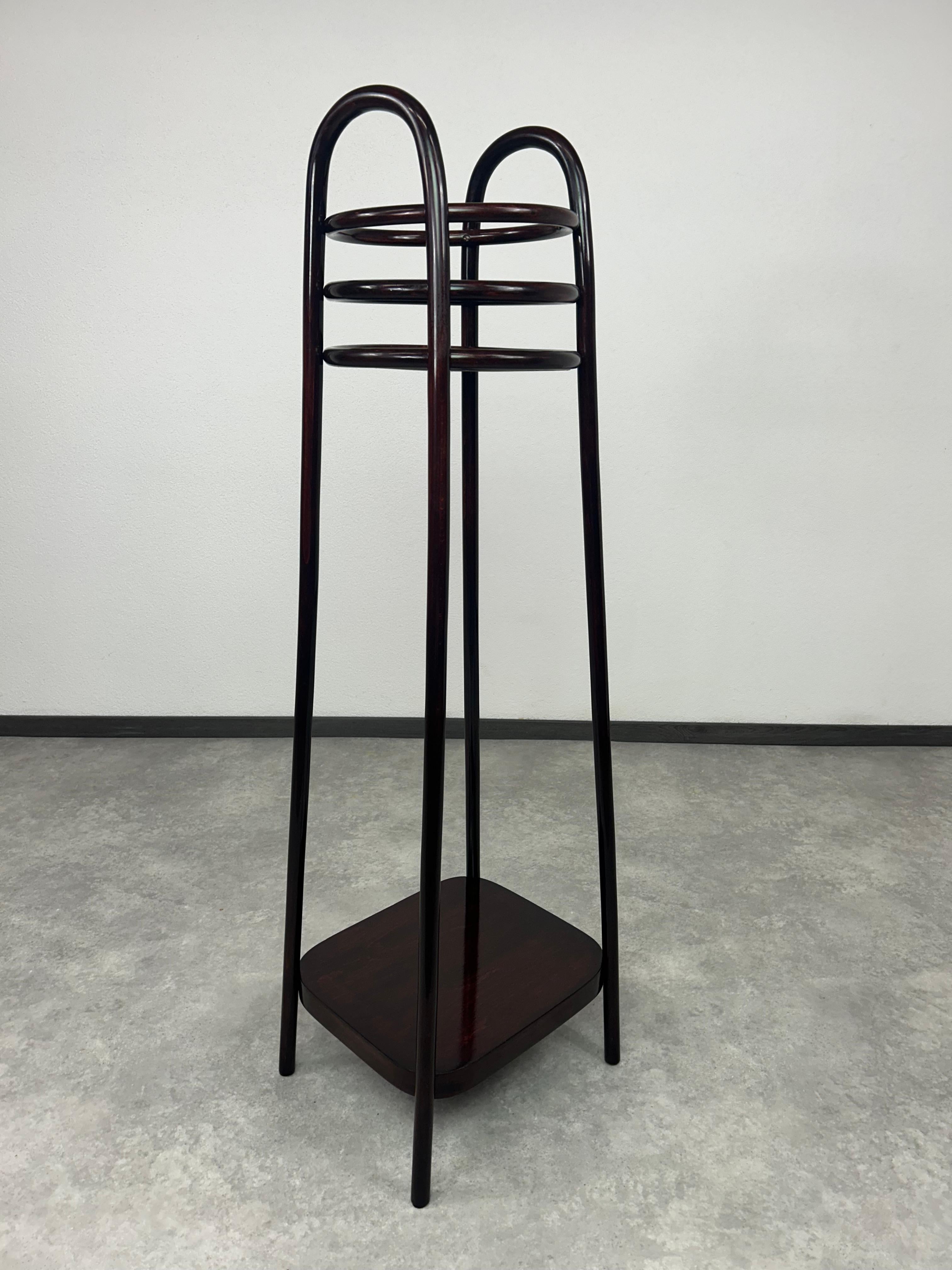 Austrian Pair of secession plant stands no.1109 by J&J Kohn For Sale