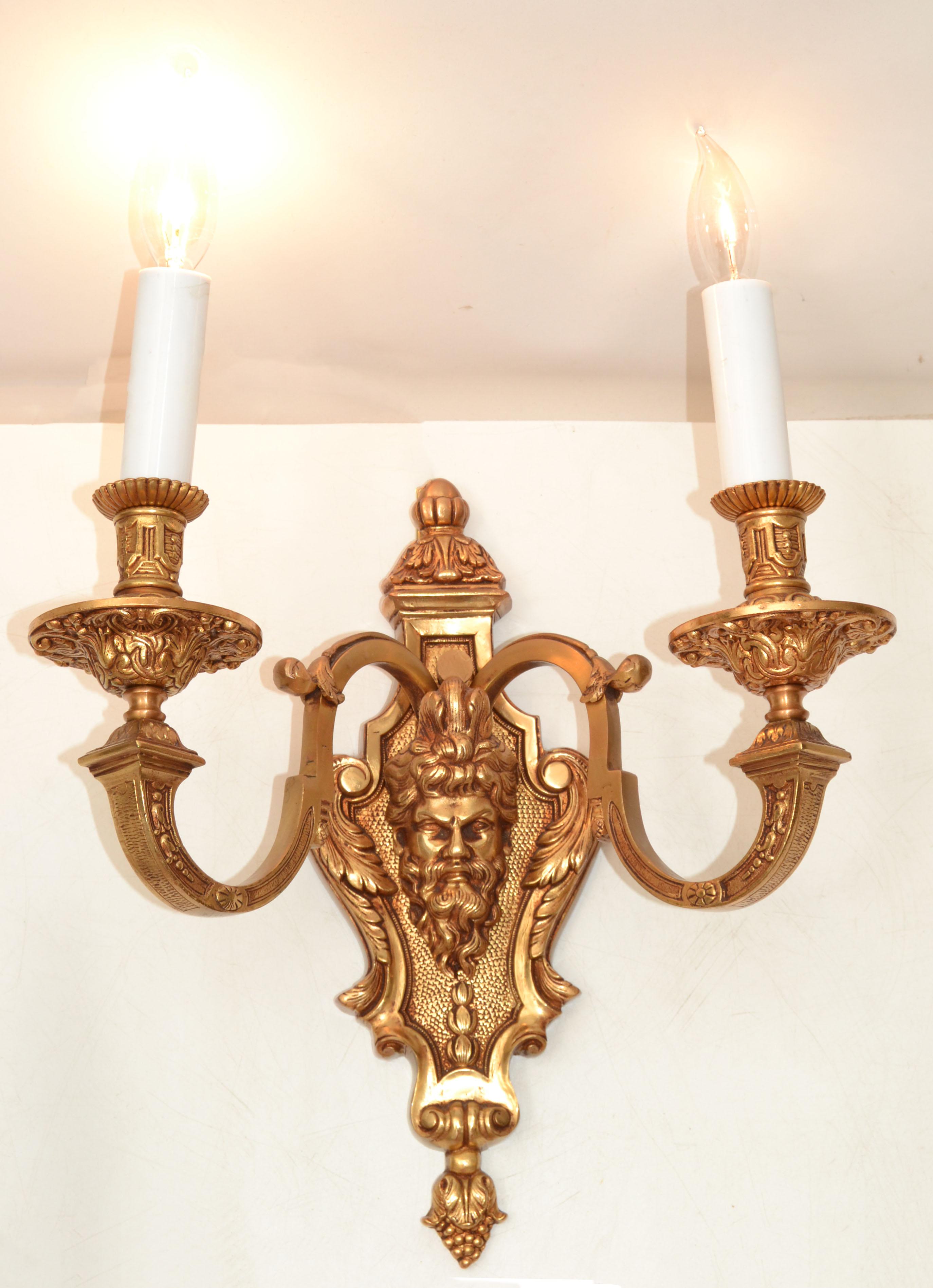 Pair of Second Empire Heavy 2 Light Bronze Sconces Wall Lights Late 19th Century For Sale 5