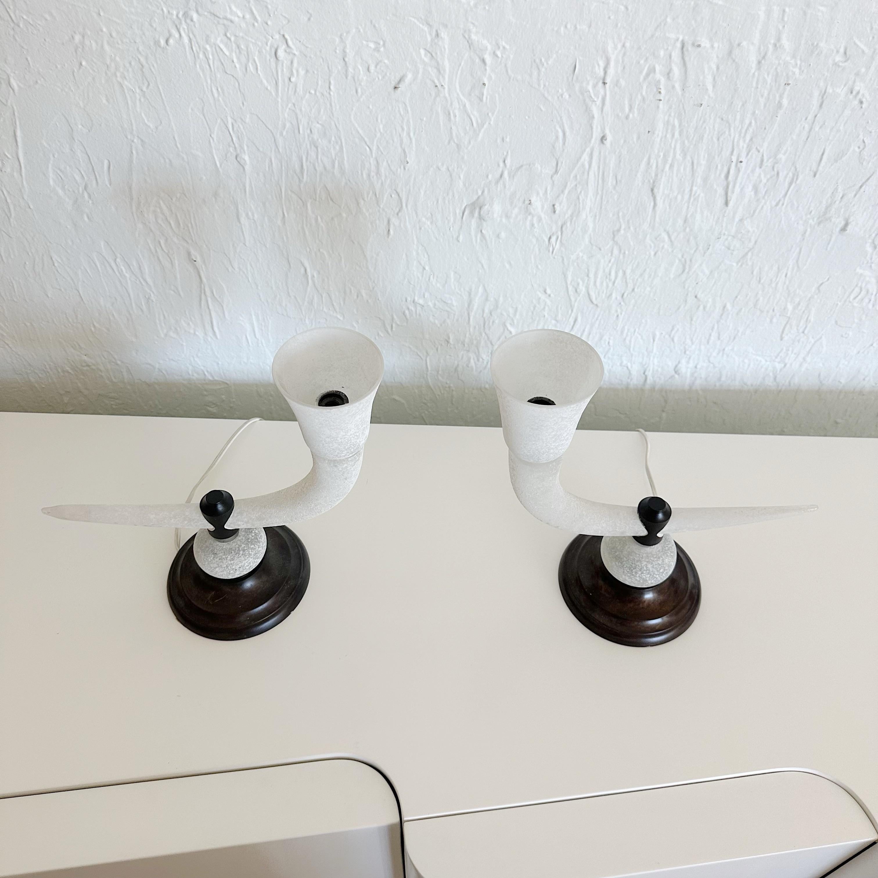 Paar Seguso Murano Scavo-Tischlampen mit Volute Arm aus Muranoglas, 1980er Jahre (Ende des 20. Jahrhunderts) im Angebot
