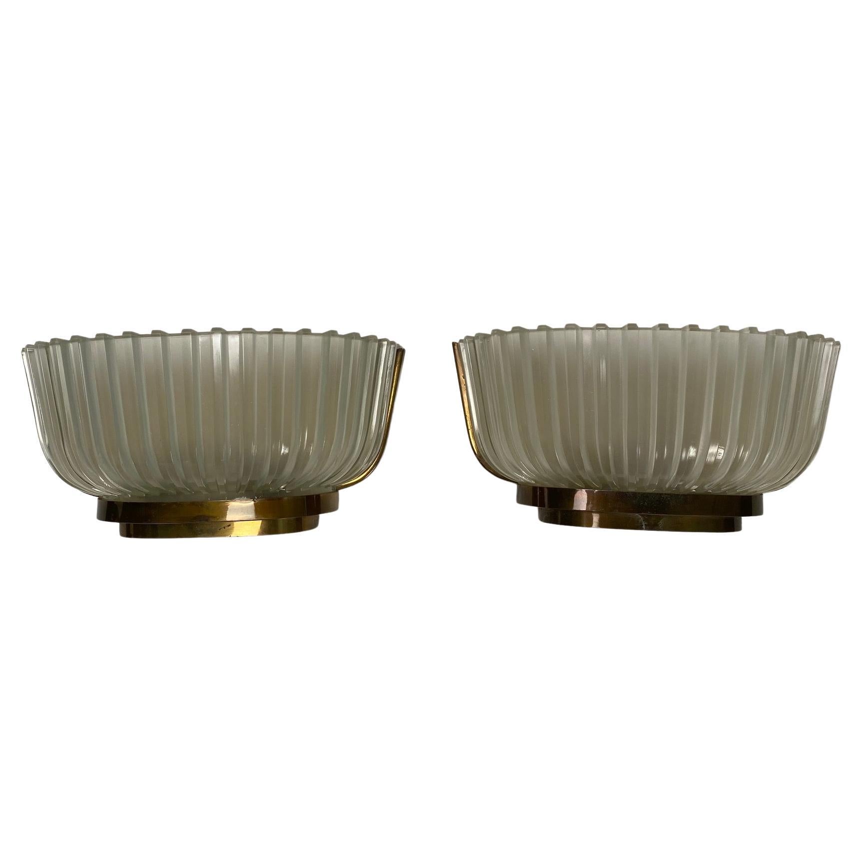 Pair of Seguso Sconces, Brass and glass Mid-Century Wall Lamps, 1940s For Sale
