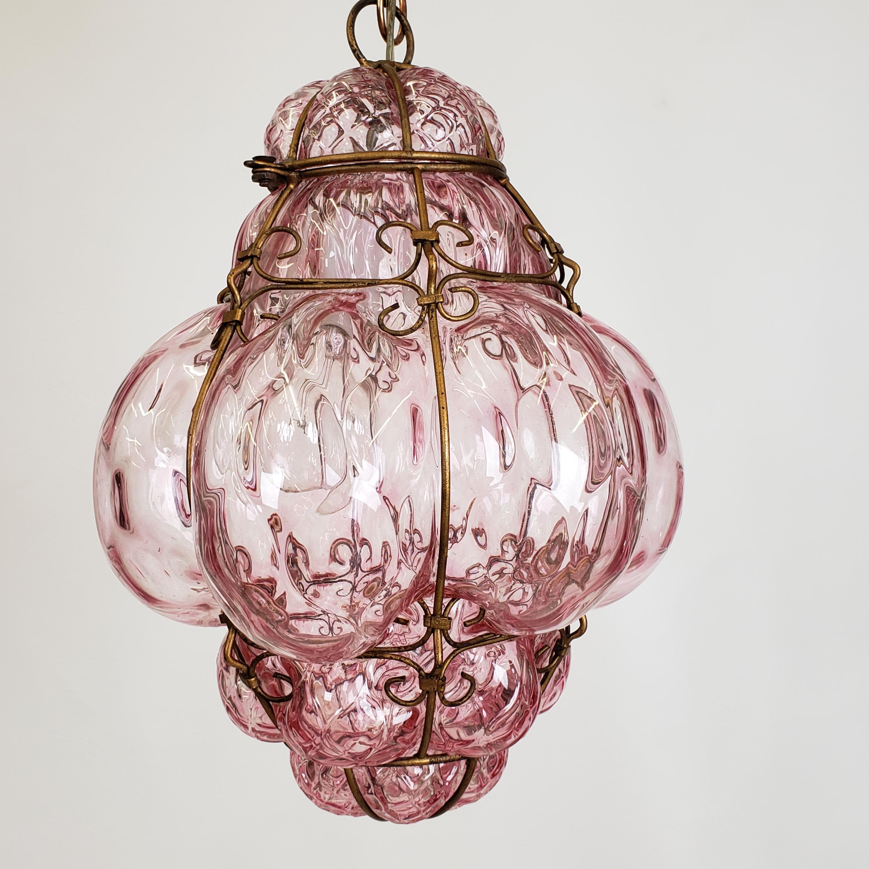 Italian Pair of Seguso Venetian Murano Amethyst Glass Pendant Lights