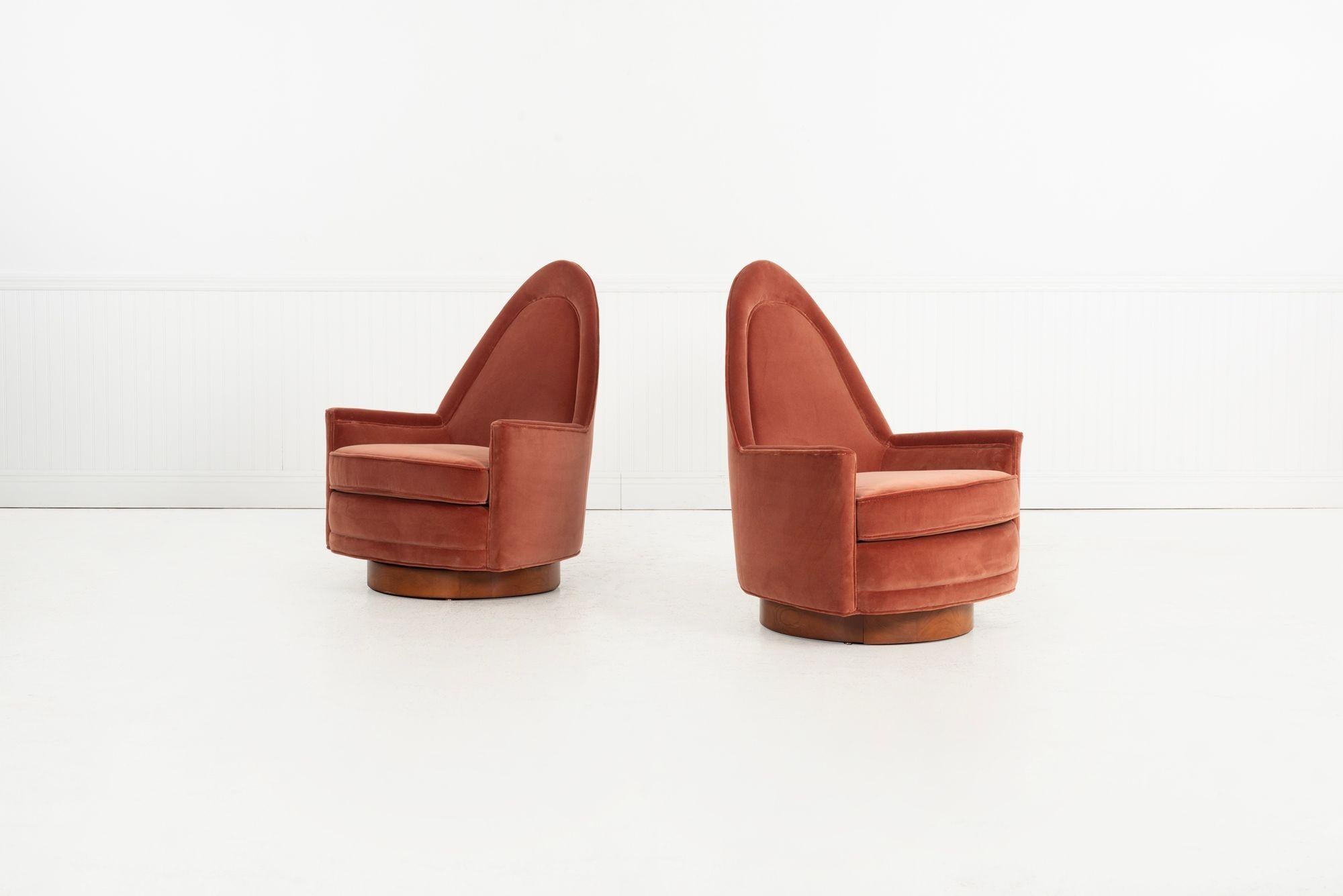 American Pair of Selig Swivel Lounge Chairs 1965 For Sale