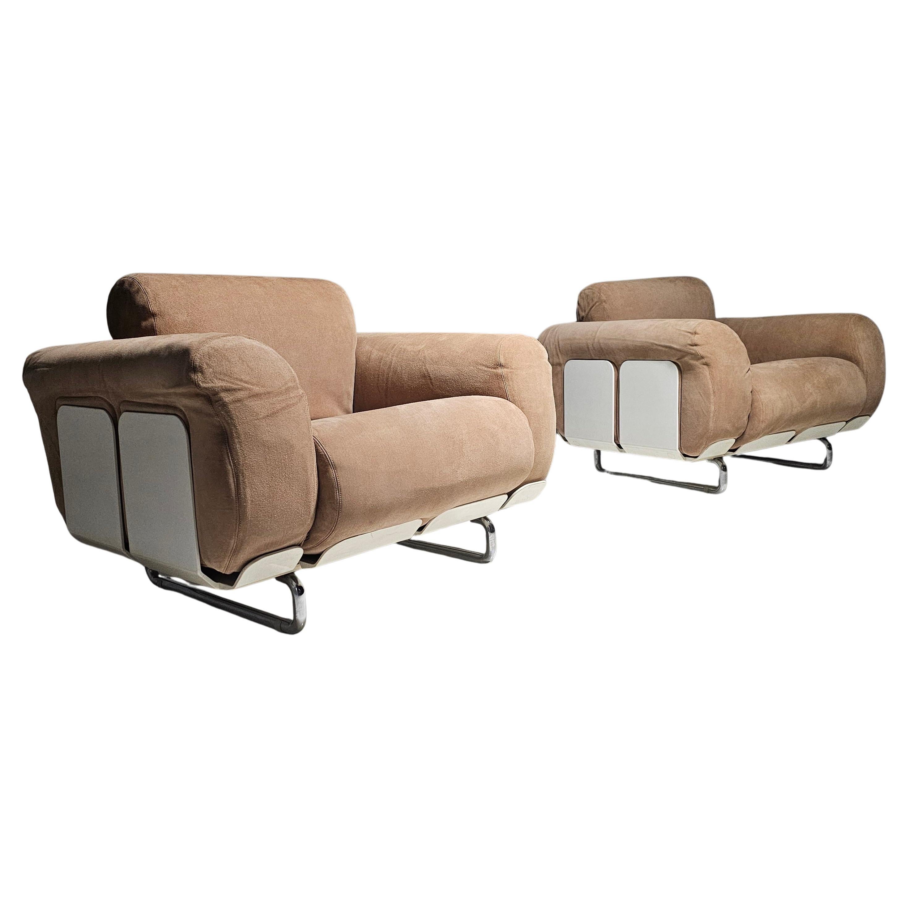 Une paire rare de chaises longues 'Senzafine' en tapisserie d'origine en suède,  par Eleonore Peduzzi Riva pour Zanotta, Italie, années 1960

Cette paire de fauteuils de collection de l'ère spatiale des années 60 est composée d'une structure en