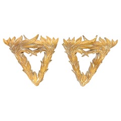 Paire de consoles / étagères murales à palmettes de style Serge Roche