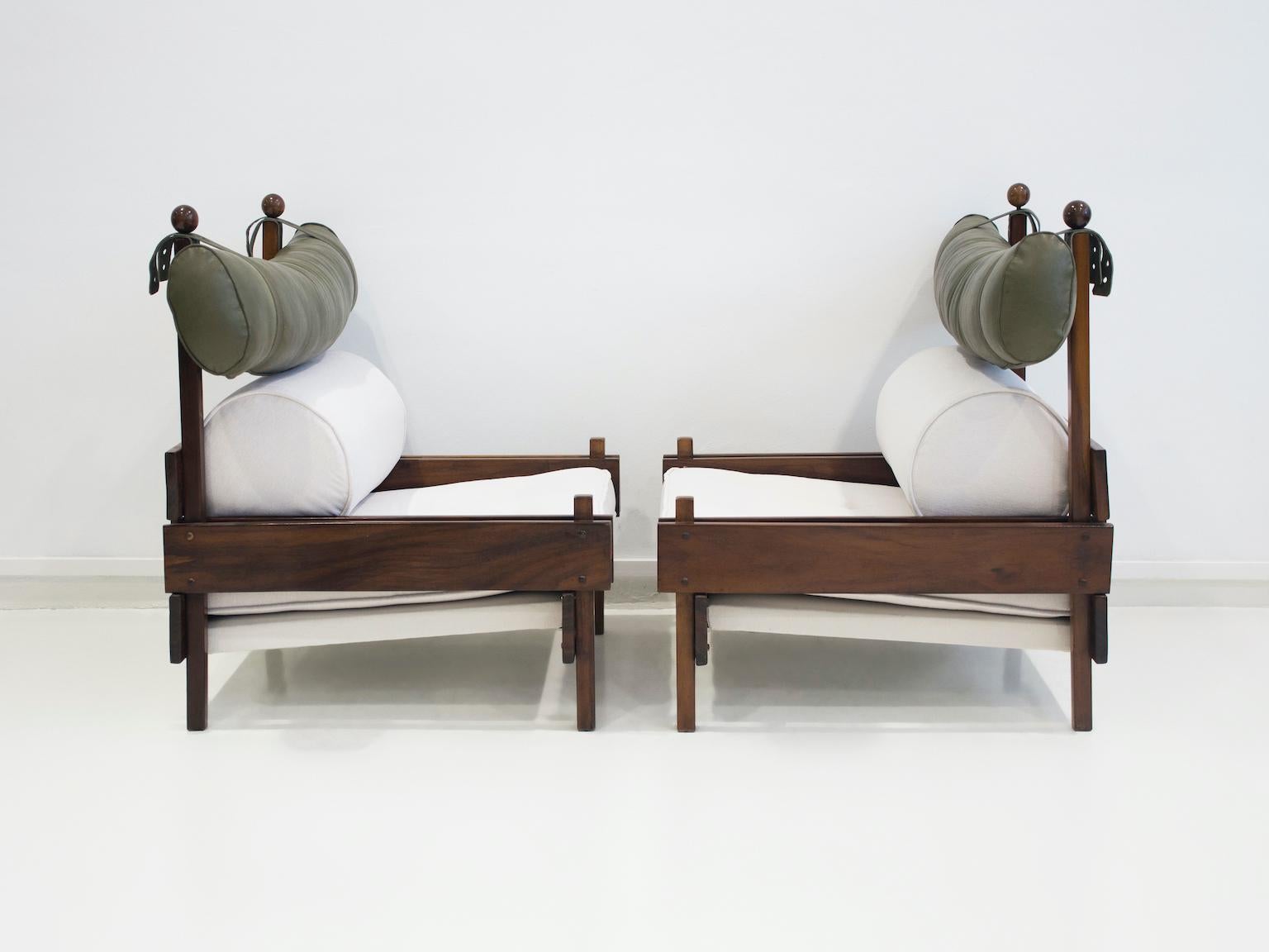 Pair of Sergio Rodrigues 'Tonico' Chairs 3