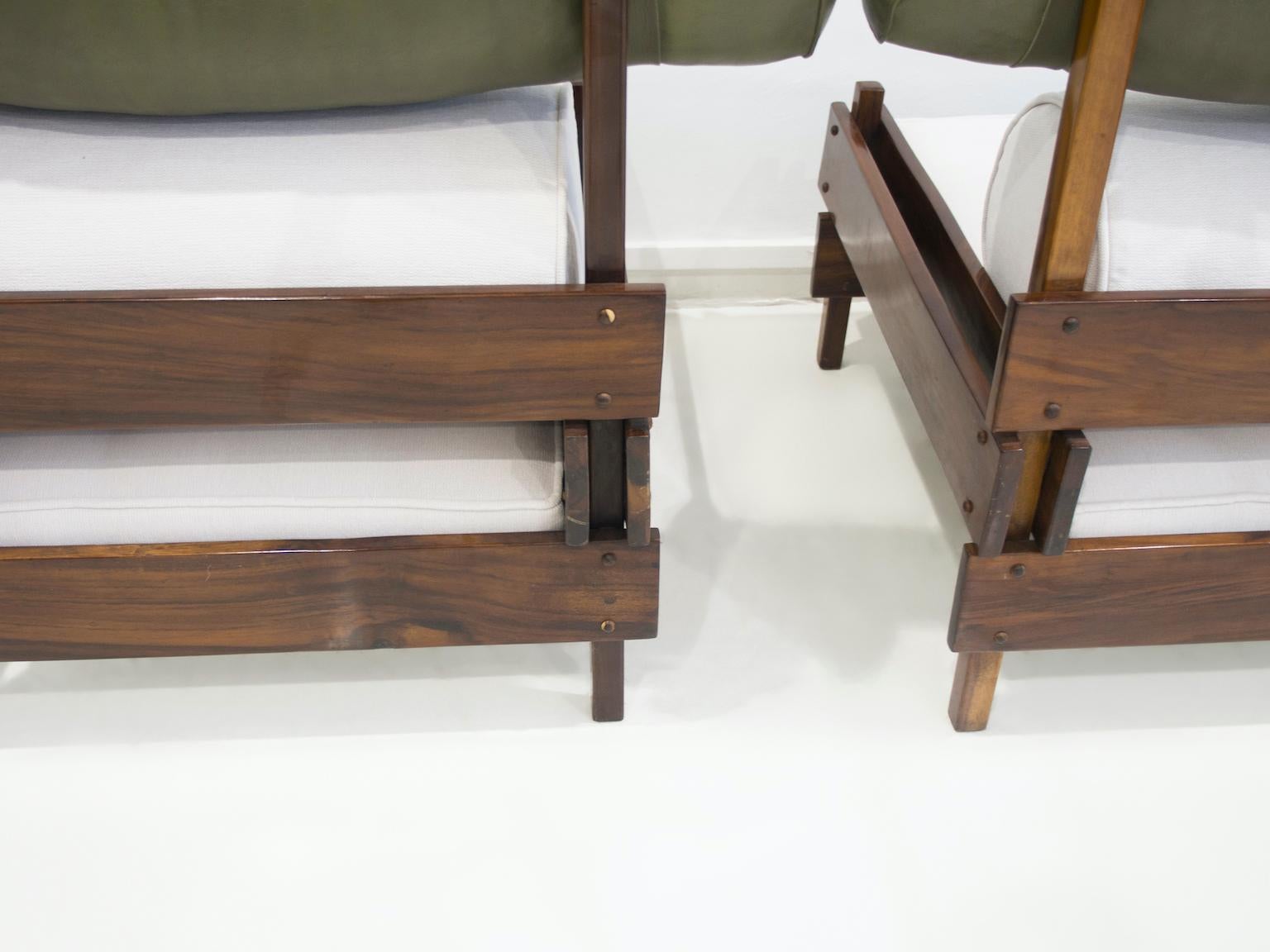 Pair of Sergio Rodrigues 'Tonico' Chairs 10