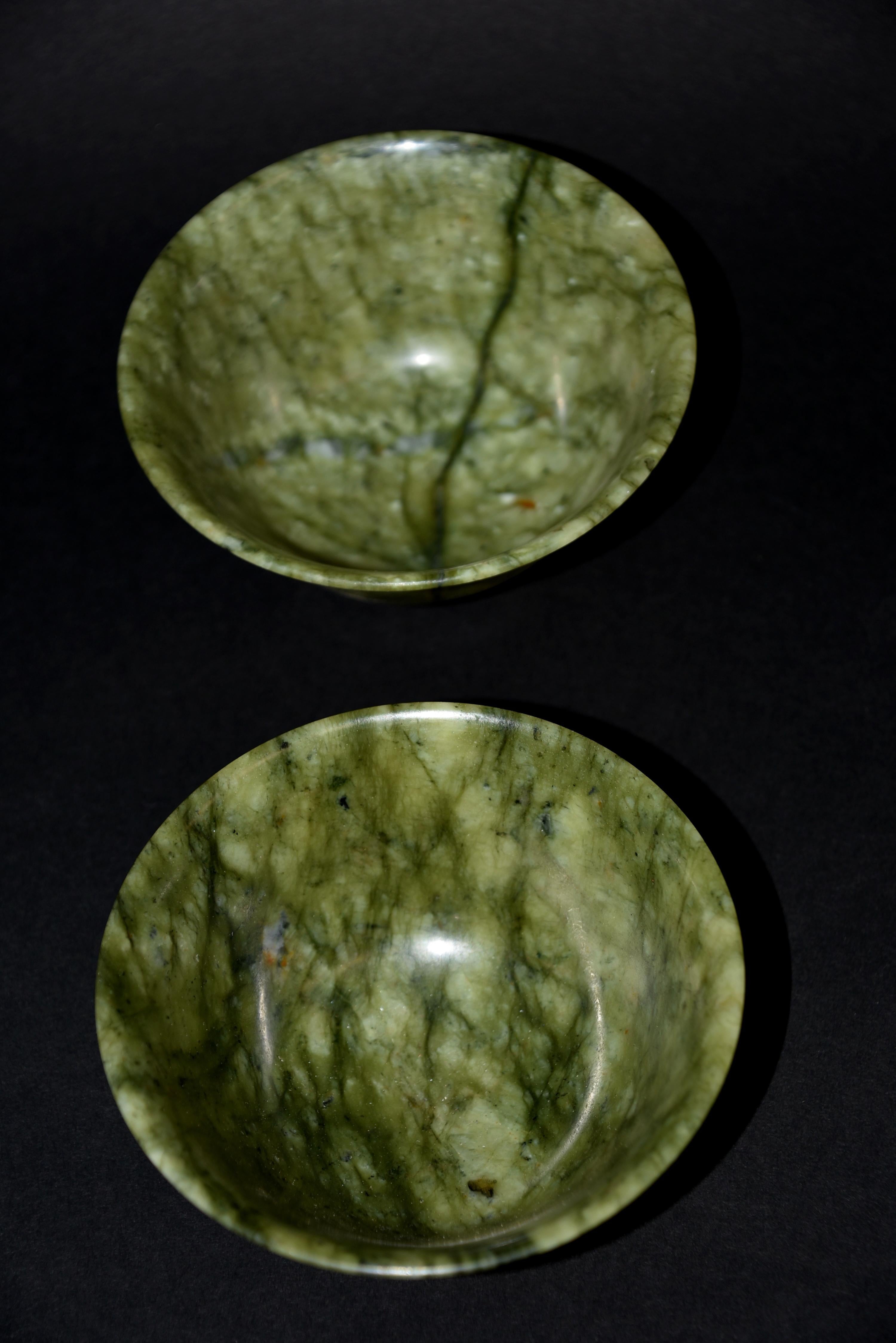 Pair of Serpentine Gemstone Bowls Lightening and Rain For Sale 8