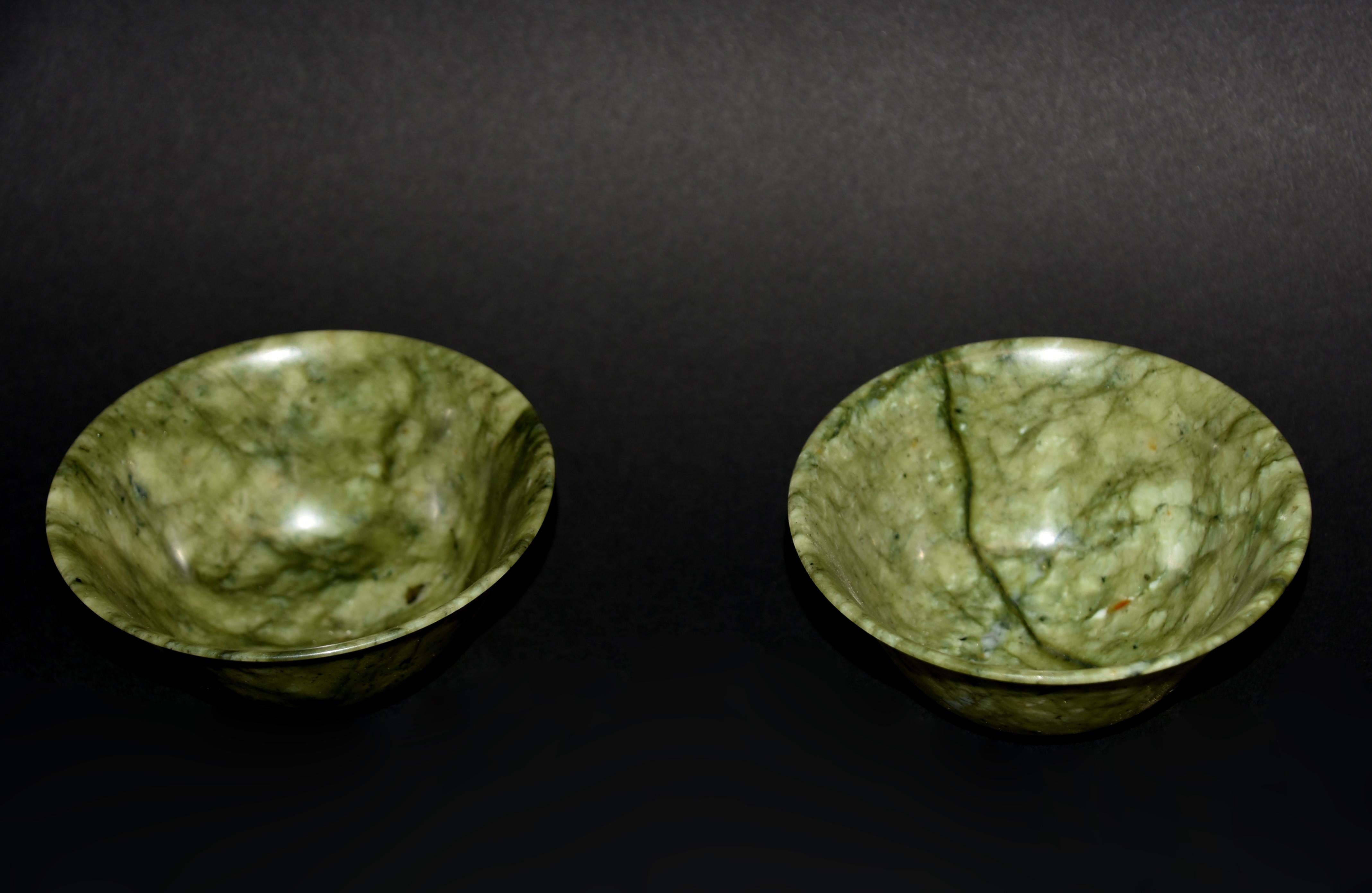Chinese Pair of Serpentine Gemstone Bowls Lightening and Rain For Sale