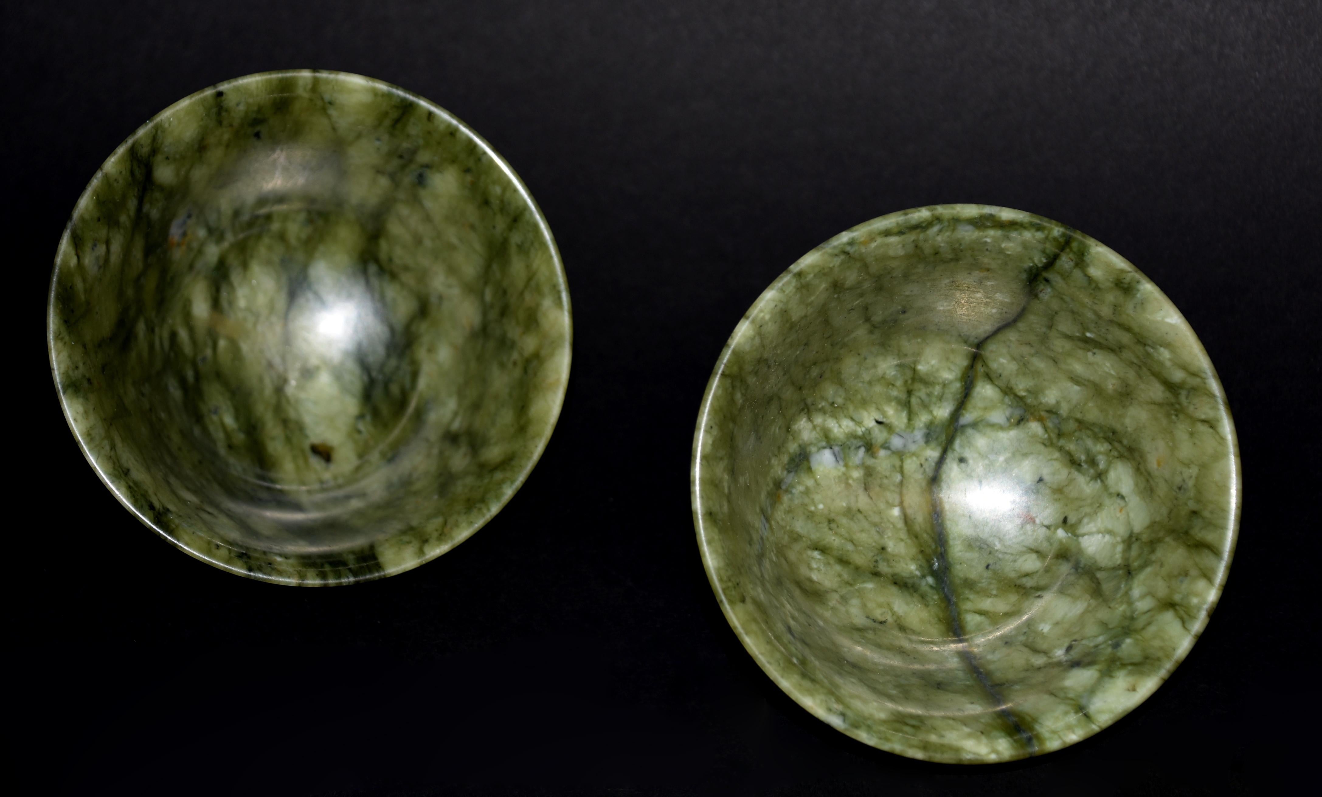 Pair of Serpentine Gemstone Bowls Lightening and Rain For Sale 4