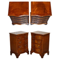 PAIR OF SERPENTINE GEORGIAN STYLE NIGHTSTANDS BEDSIDE TABLES WiTH FOUR DRAWERS