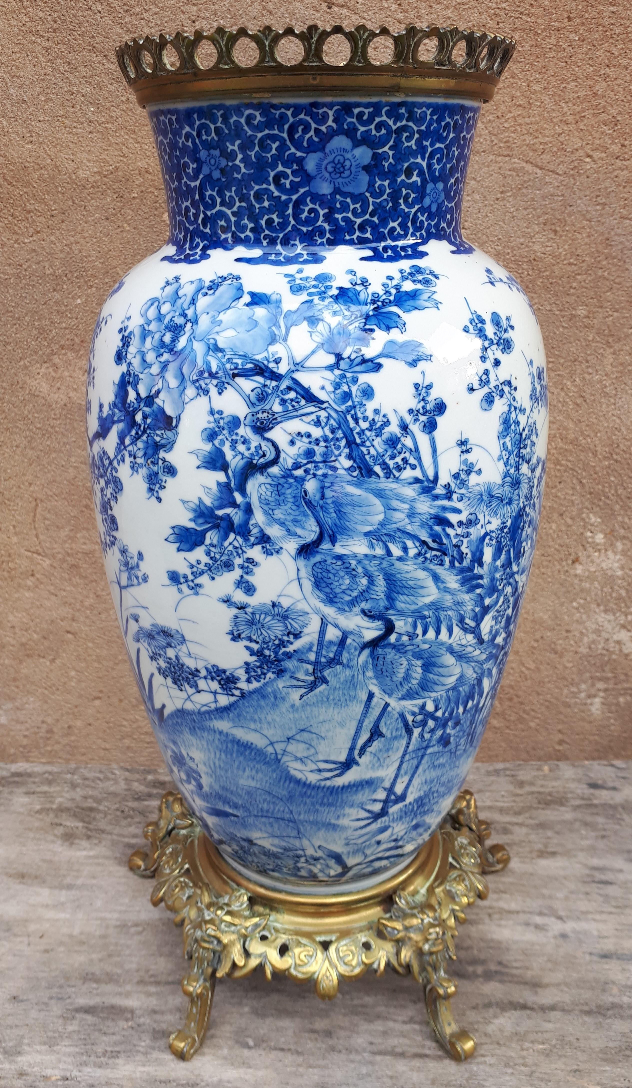 Pair Of Seto Porcelain Vases, Bronze Mounts, Japan Meiji Era In Good Condition In Saverne, Grand Est