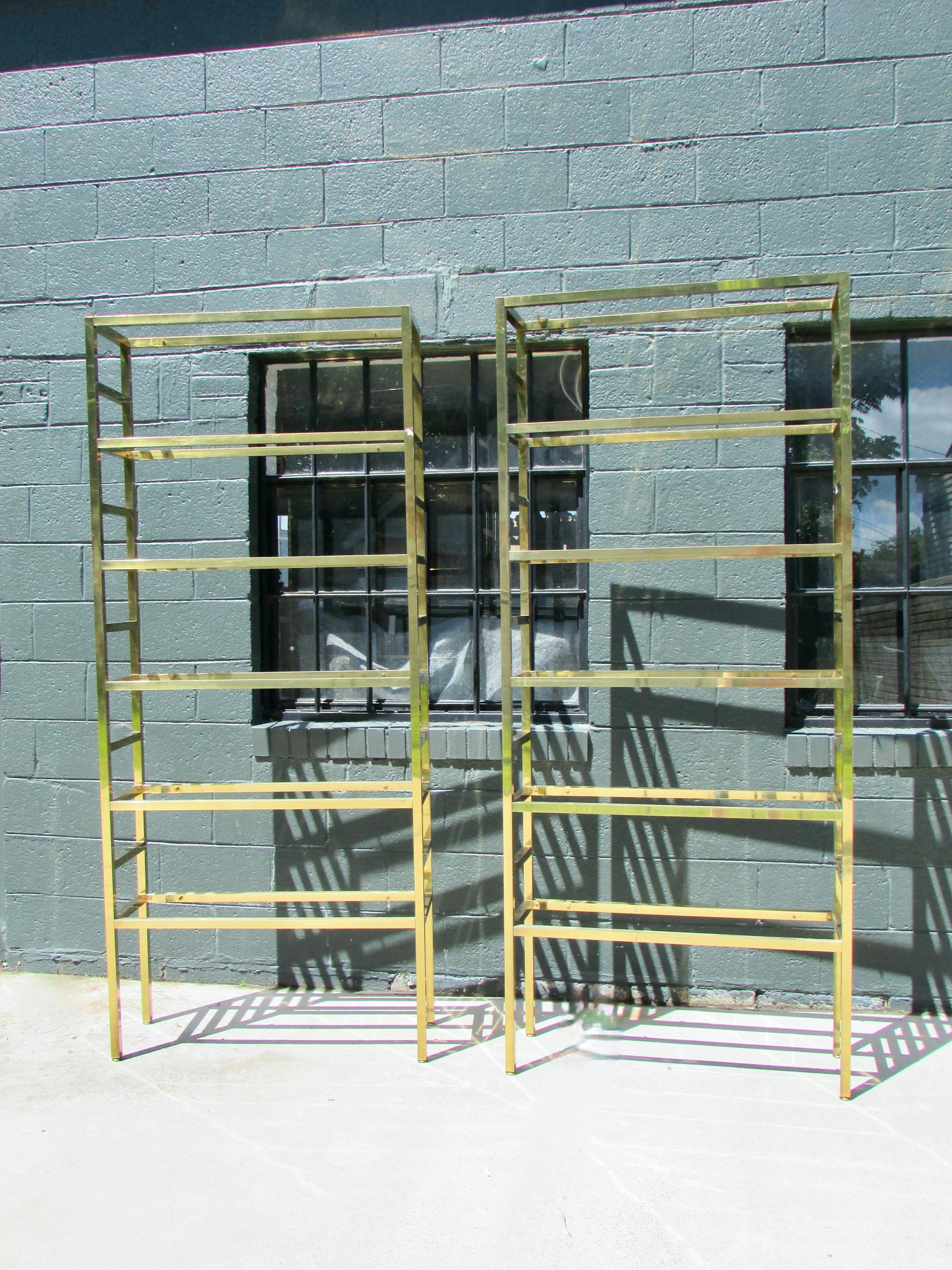 Pair of Seven Foot Tall Mastercraft Brass Display Etageres with Glass Shelves In Good Condition In Ferndale, MI