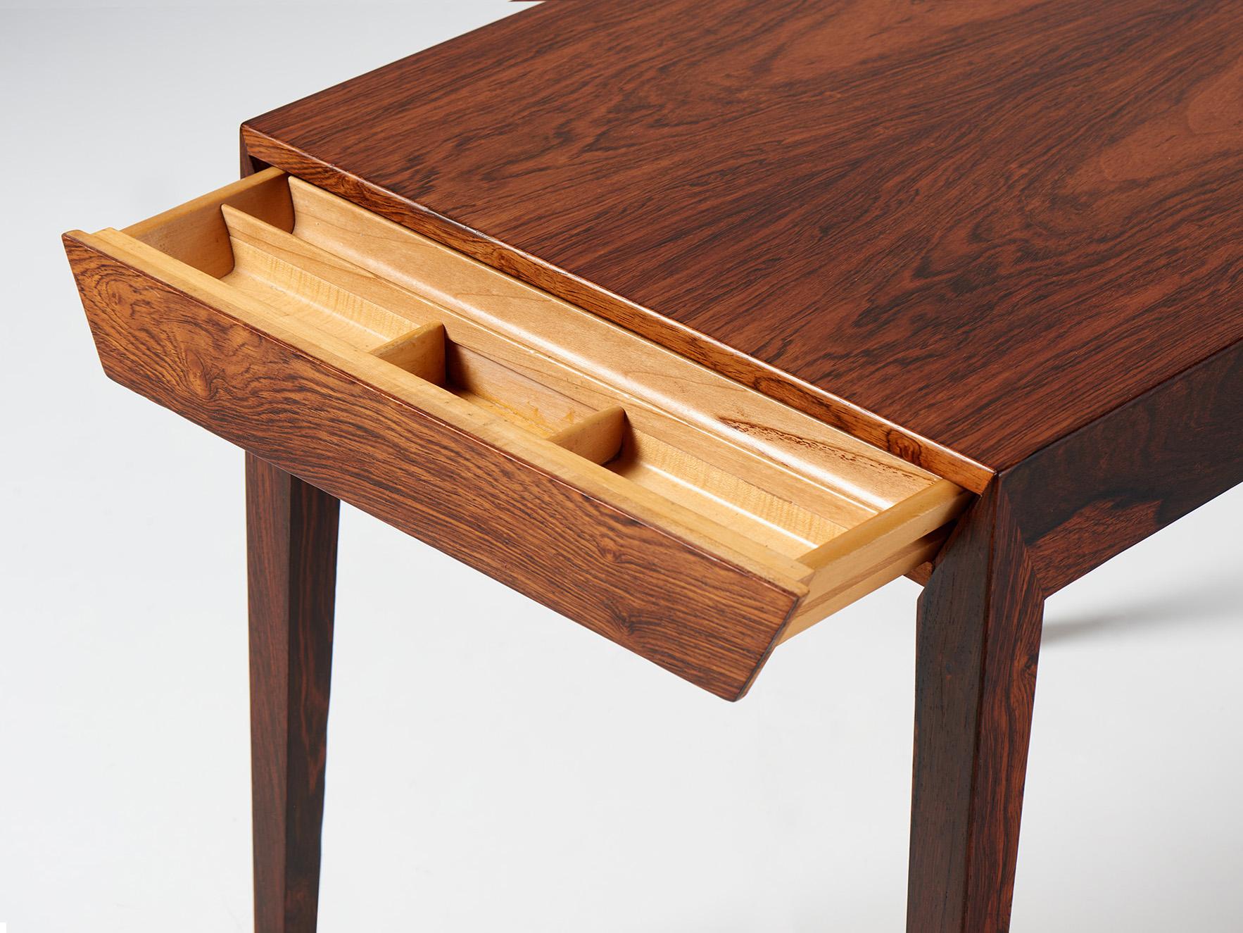 Paire de tables d'appoint en palissandre de Severin Hansen années 1950 Bon état - En vente à London, England