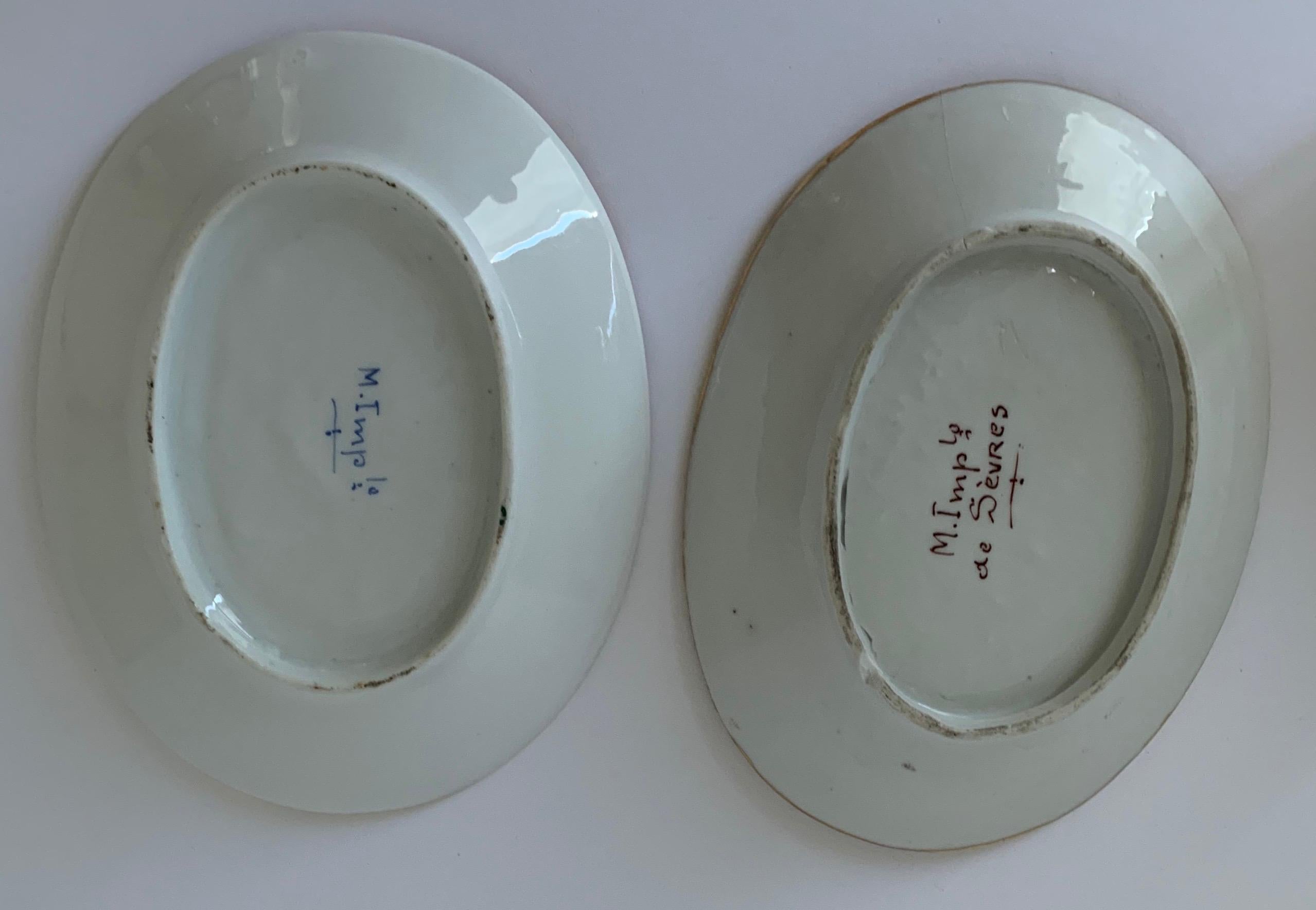 Pair of Sèvres Bisque Porcelain Swan Dishes and Saucers 1