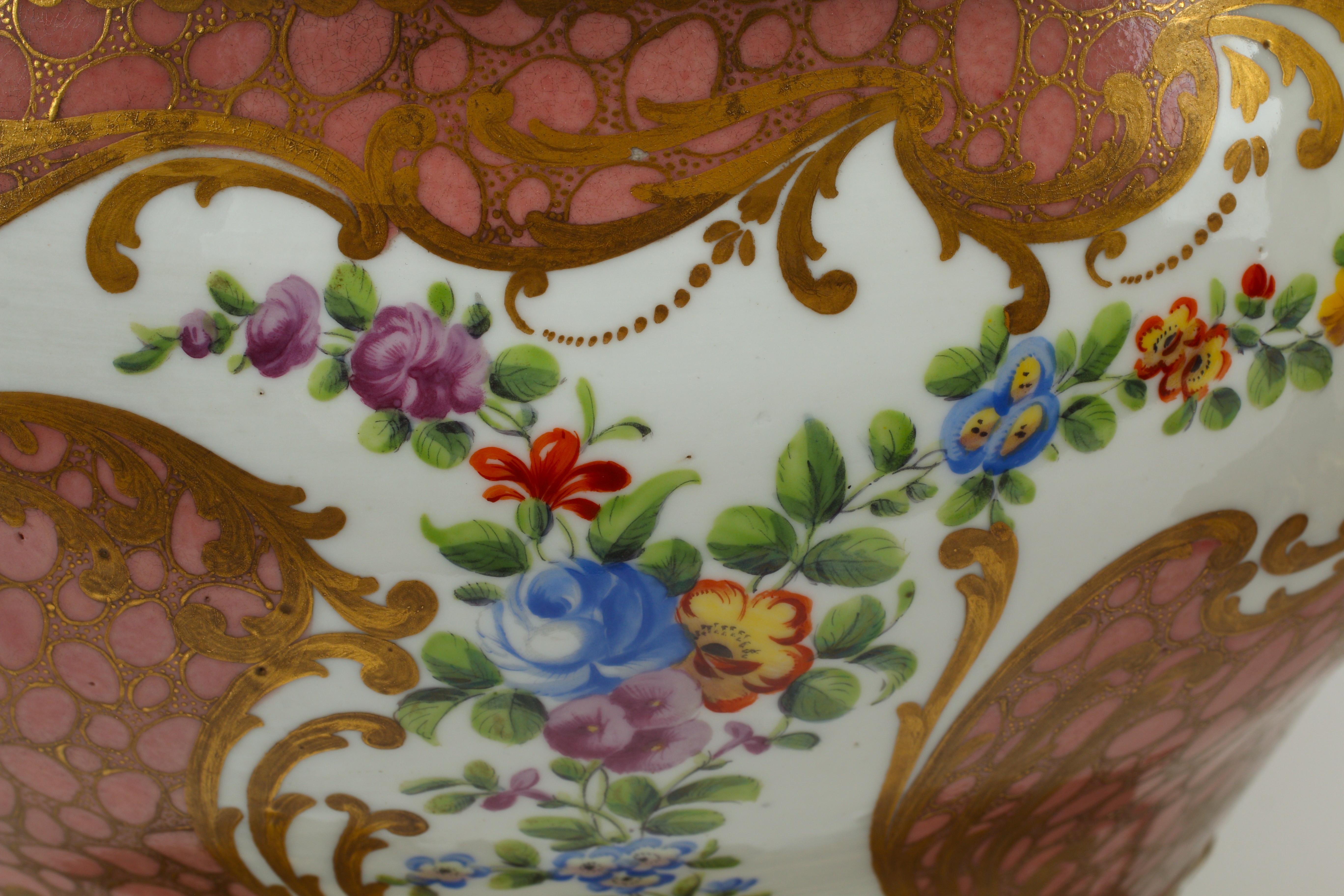 Coppia di potpourri in porcellana di Sèvres e ormolu, XIX secolo, Francia In condizioni buone in vendita a El Monte, CA
