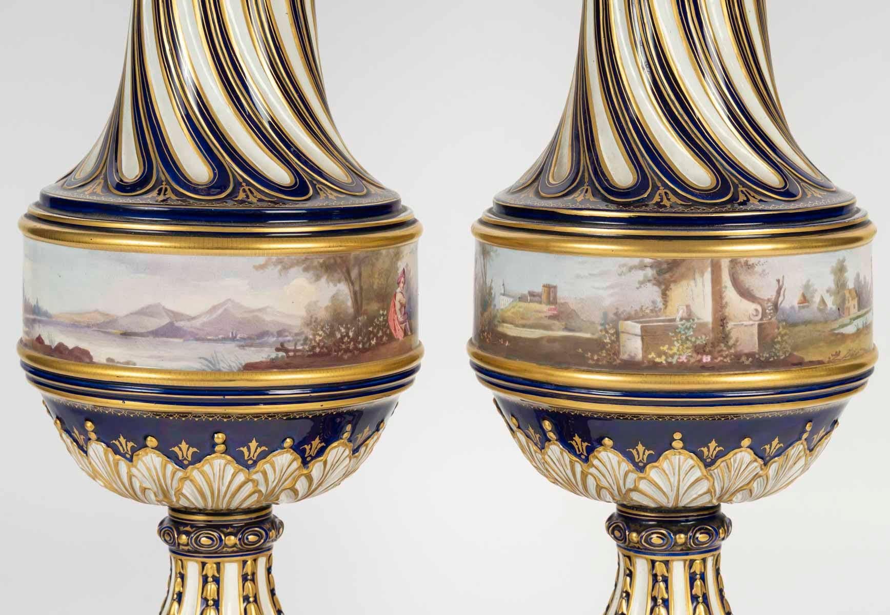 Pair of Sèvres Porcelain Gilt Bronze Covered Vases, Napoleon III Period. In Good Condition For Sale In Saint-Ouen, FR