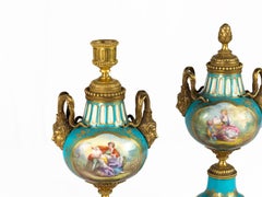 Coppia di candelabri in porcellana di Sèvres e ormolu, François Boucher, XVIII secolo