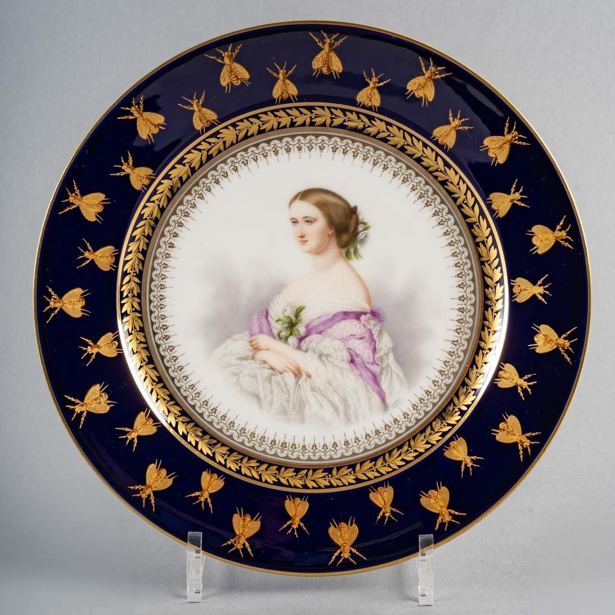 Pair of Sevres Porcelain Plates of Napoleon III and Eugenie For Sale 3