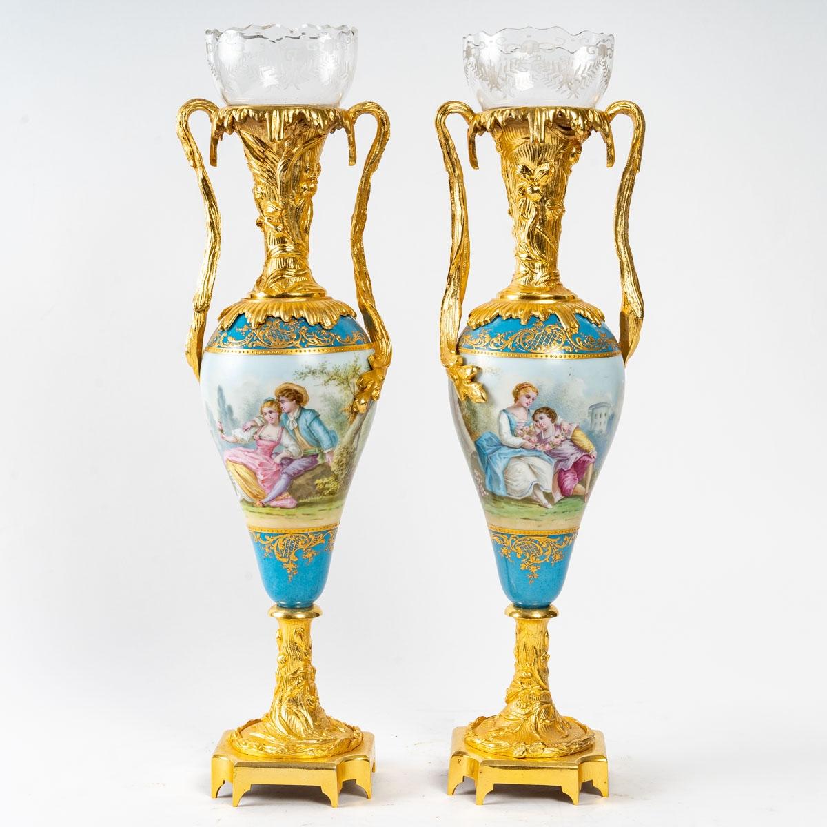 Pair of Sèvres Porcelain vases, crystal and gilded bronze, Napoleon III period, 19th century.
Measures: H 47 cm, W 16 cm, D 12 cm.