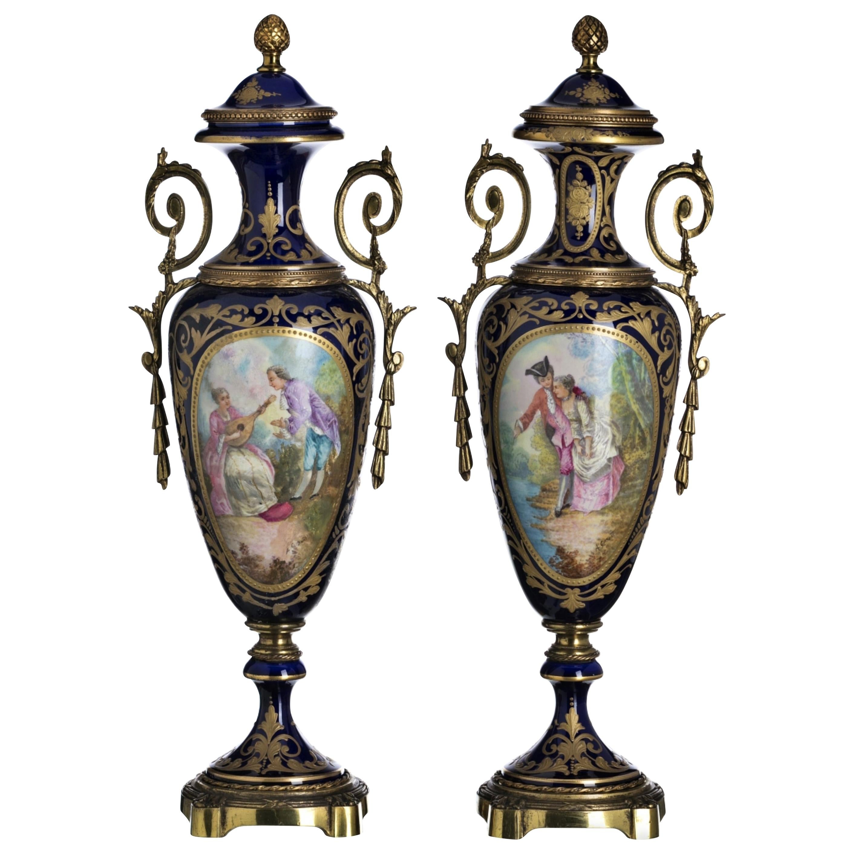 Pair of Sévres Vases Napoleon III, 19th Century For Sale