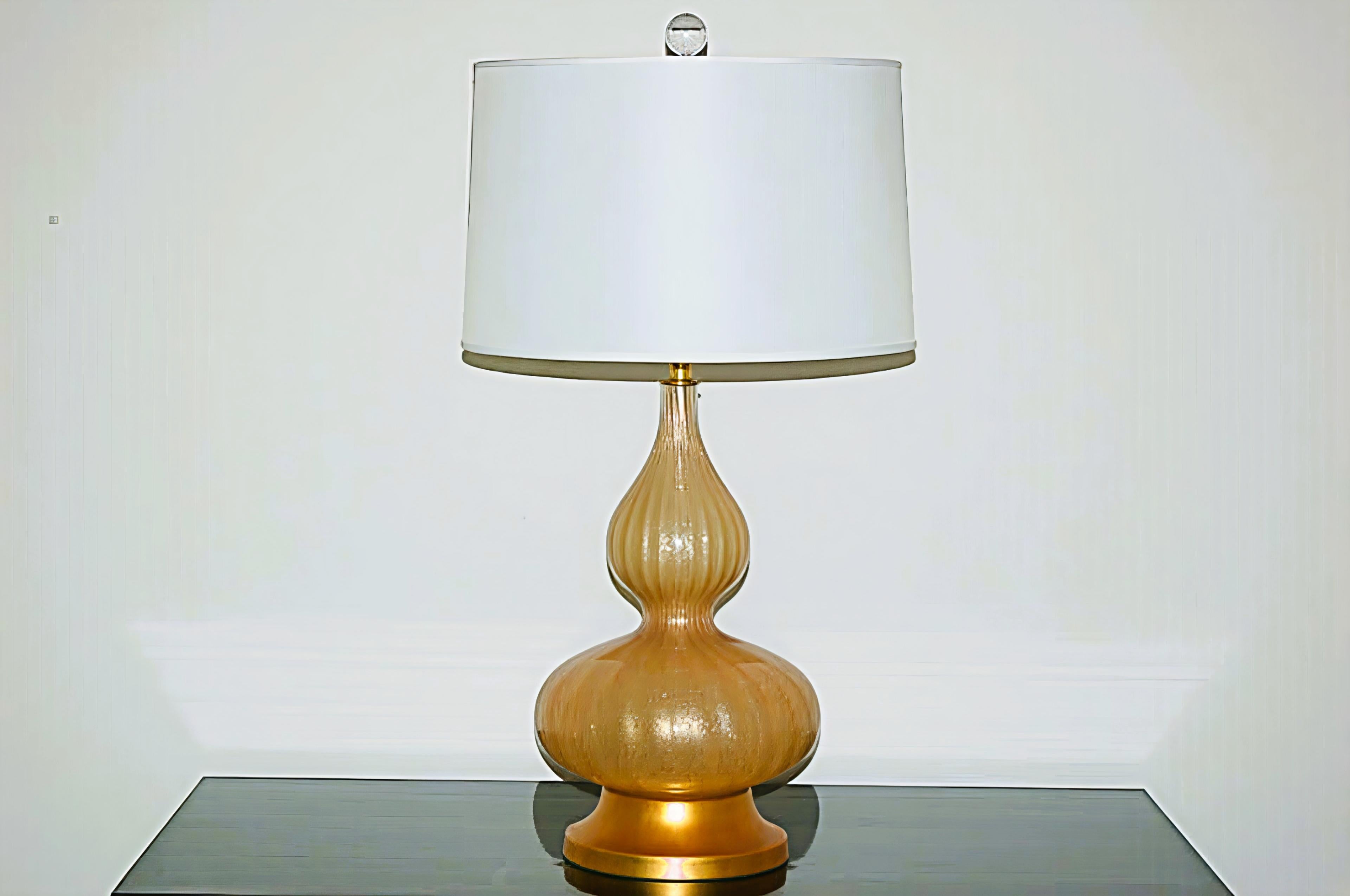 Paire de lampes Vintage Murano en or champagne avec craquelure en vente 1