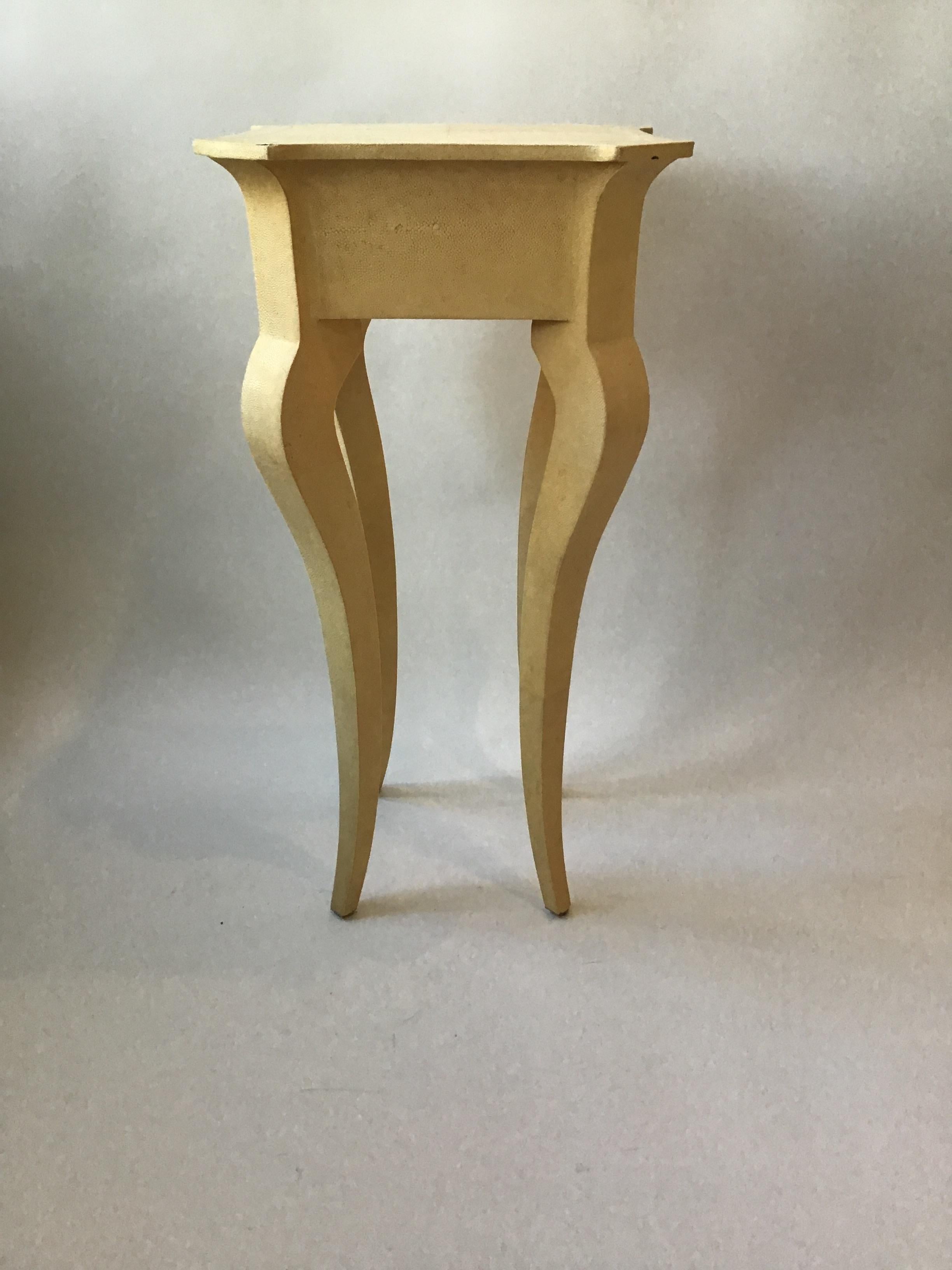 Pair of Shagreen Side Tables In Good Condition For Sale In Tarrytown, NY