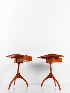 Pair of Shaker Style Cherry Wood Side Tables / Nightstands by De Padova, 80s