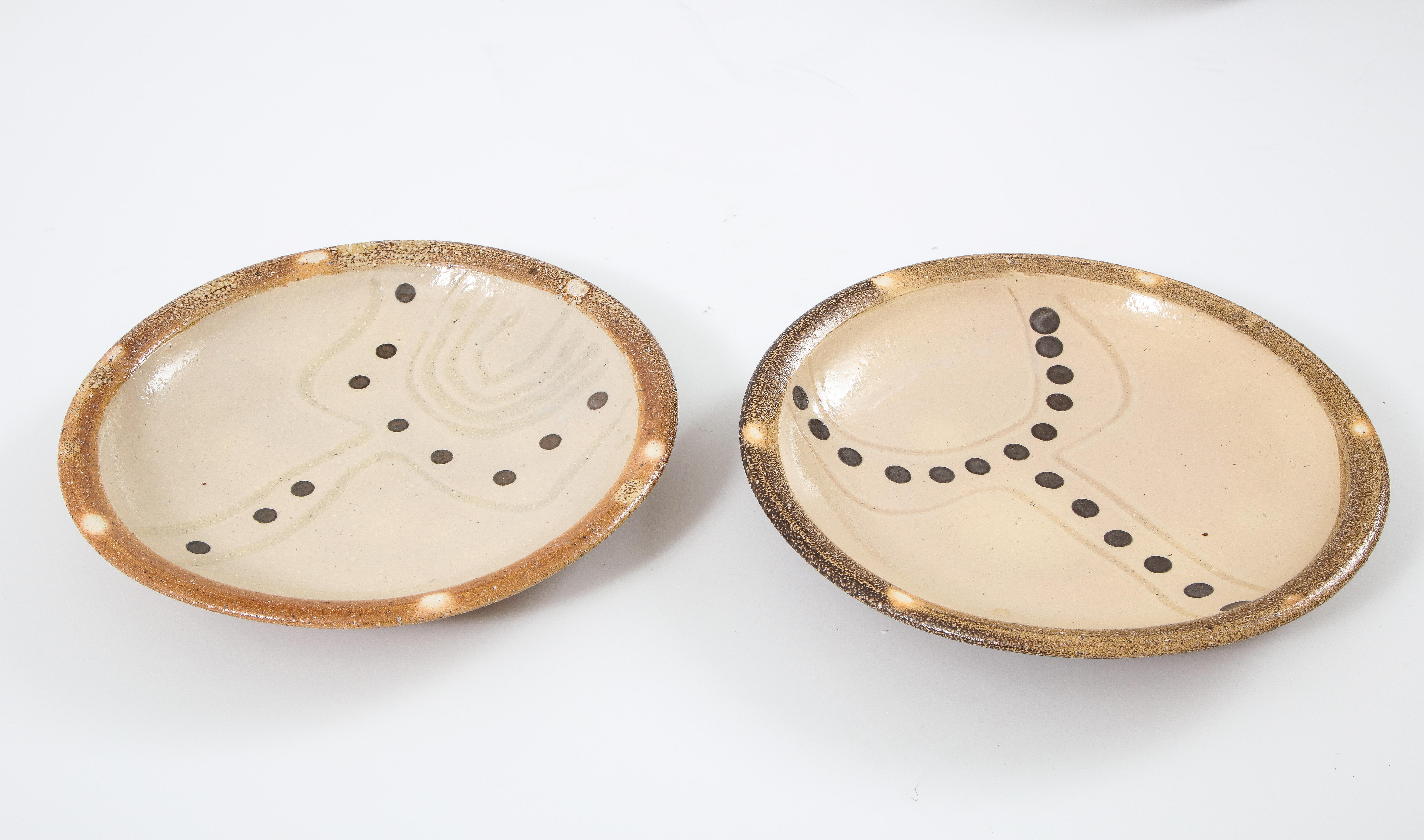 Pair of Shallow Stoneware Bowls with Abstract Pattern 4