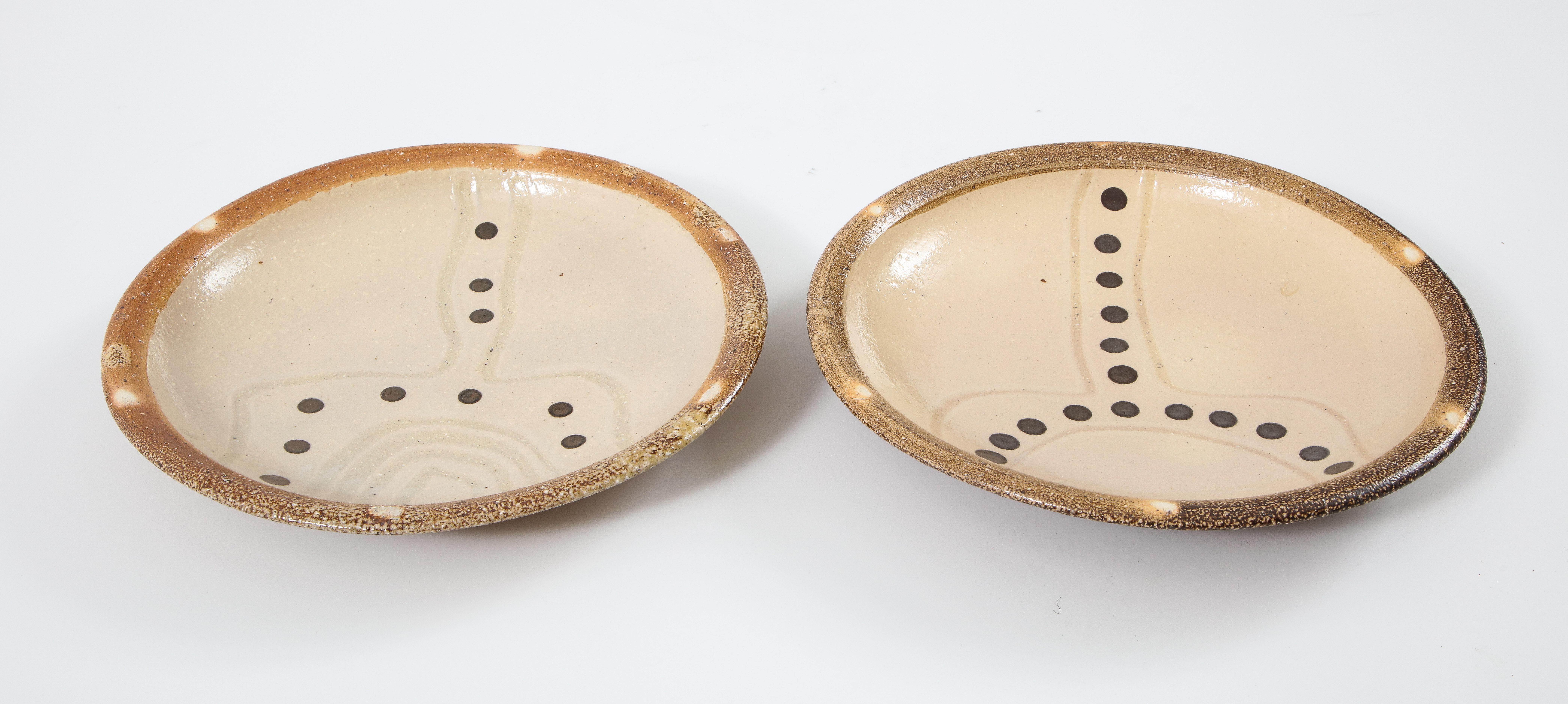 Pair of Shallow Stoneware Bowls with Abstract Pattern 6