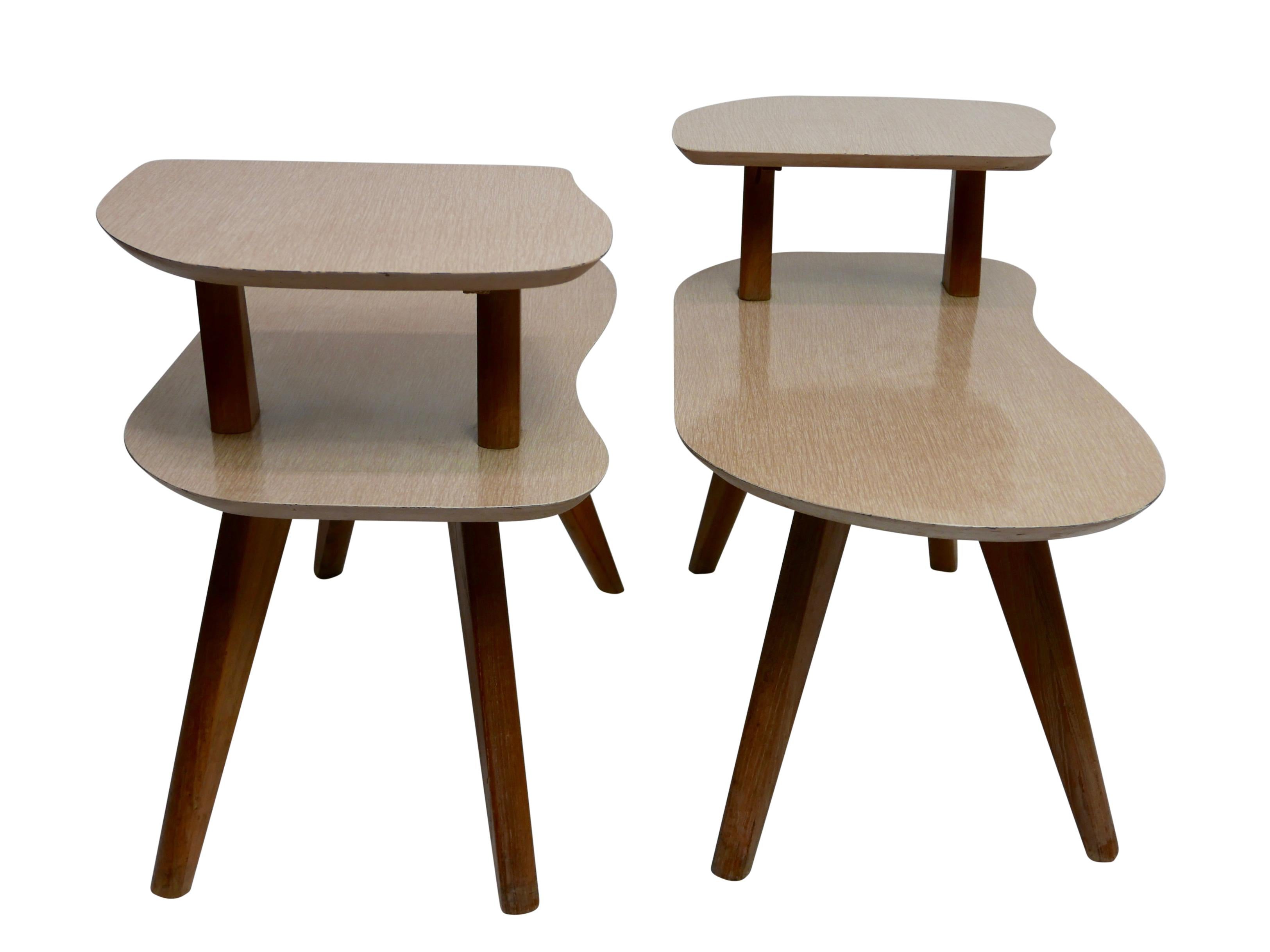 Pair of Shapely Mid-Century Modern Side Tables In Good Condition In San Francisco, CA