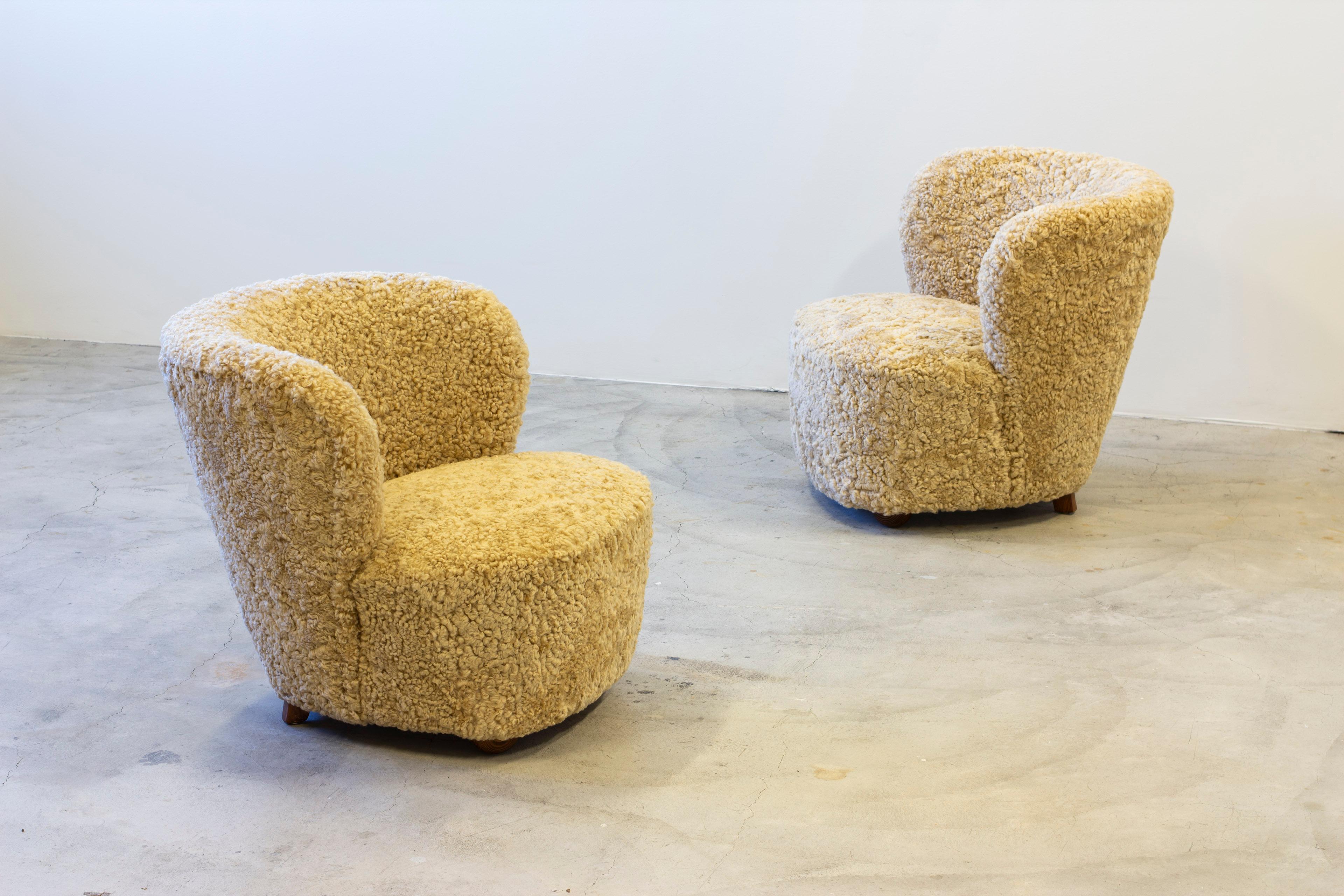 Scandinavian Modern Pair of sheepskin chairs in the manner of Viggo Boesen, Danish modern, 1940s For Sale