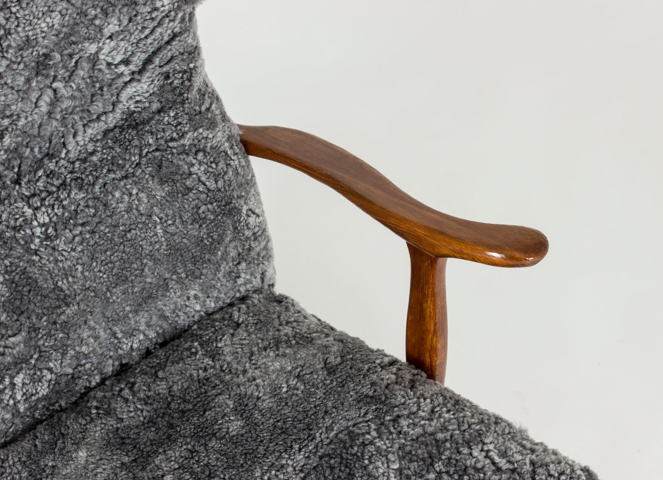Pair of Sheepskin Lounge Chairs by Gunnar Göperts 4
