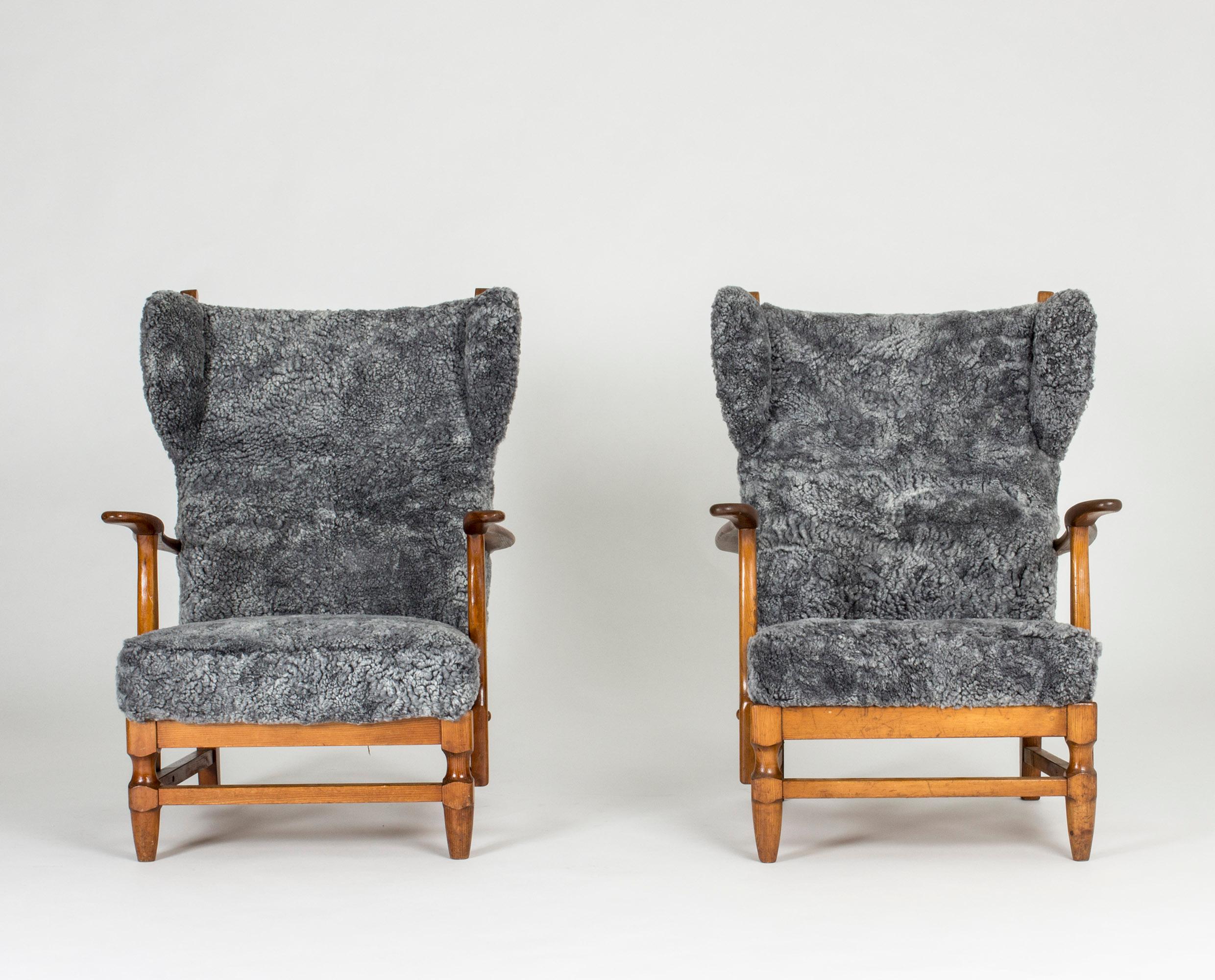 Scandinavian Modern Pair of Sheepskin Lounge Chairs by Gunnar Göperts