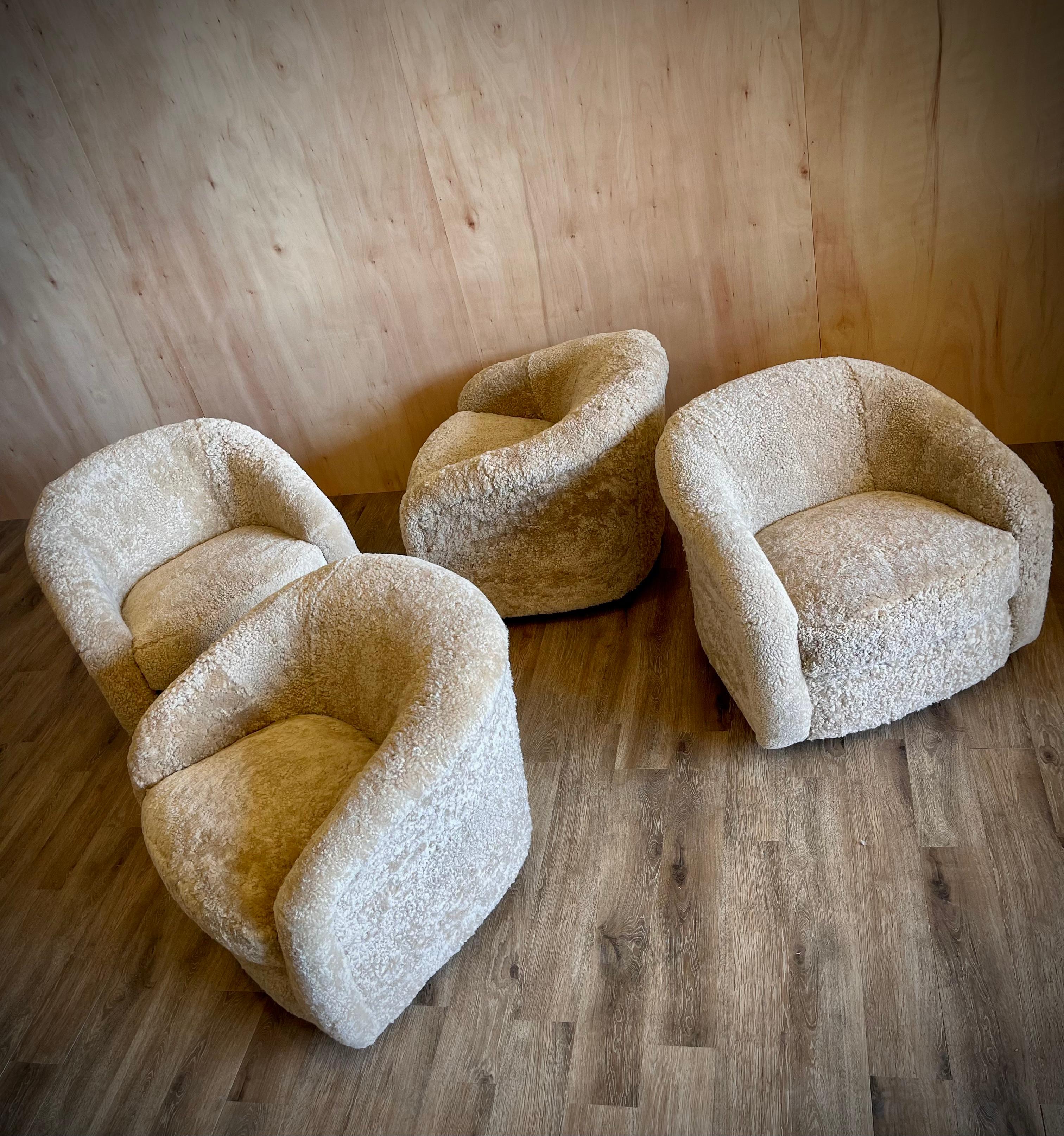 American Pair of Sheepskin Swivel Chairs, Milo Baughman for Thayer Coggin style 