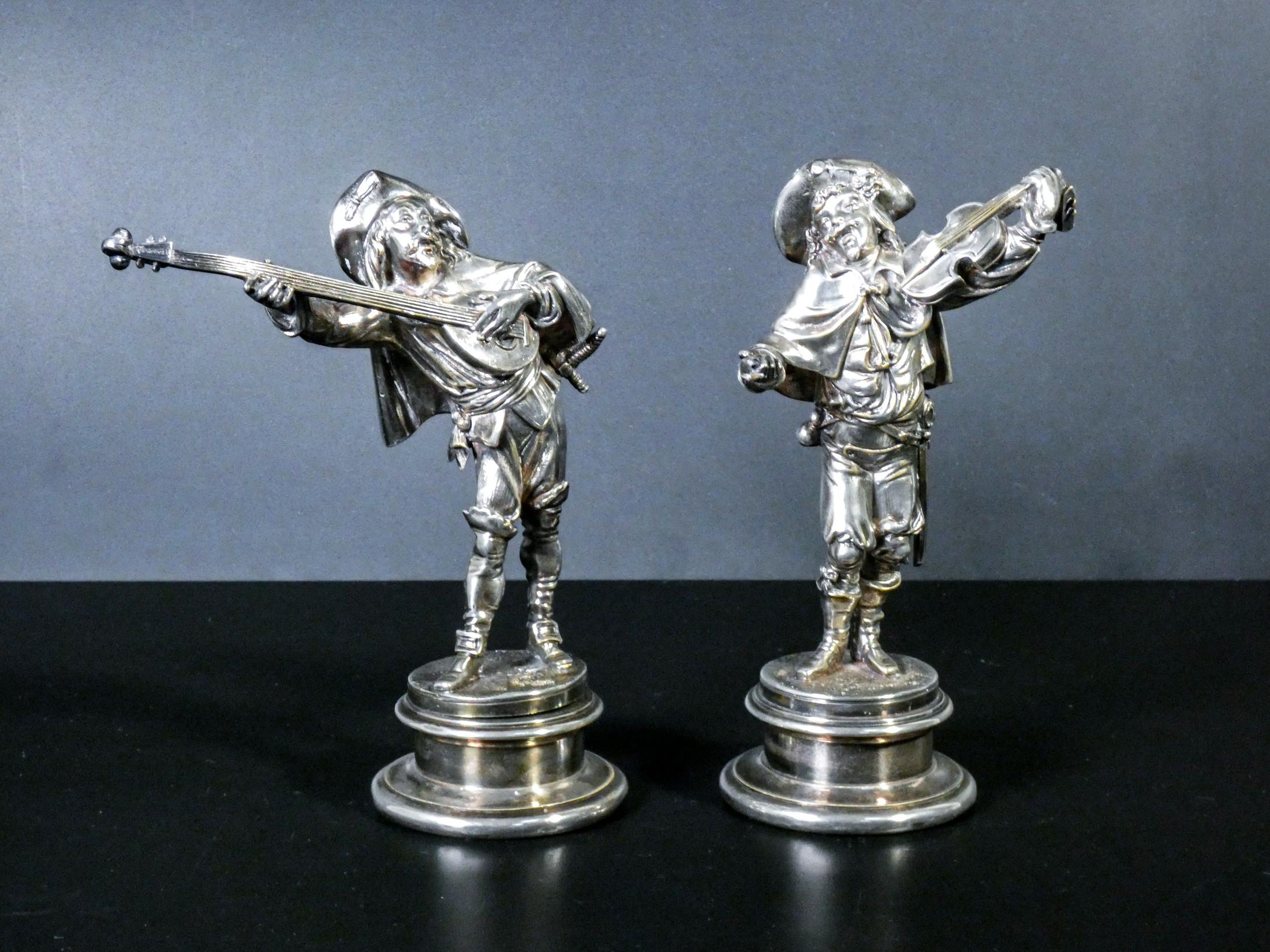 Pair of Sheffield sculptures
signed Emile Guillemin,
Players
Origin
France
Period
1800
Author
The pieces are signed on the base
Émile Guillemin
(1841 - 1907)
Model
Pair of Players
Materials
Sheffield
Dimensions
H 16 cm
14 X 7