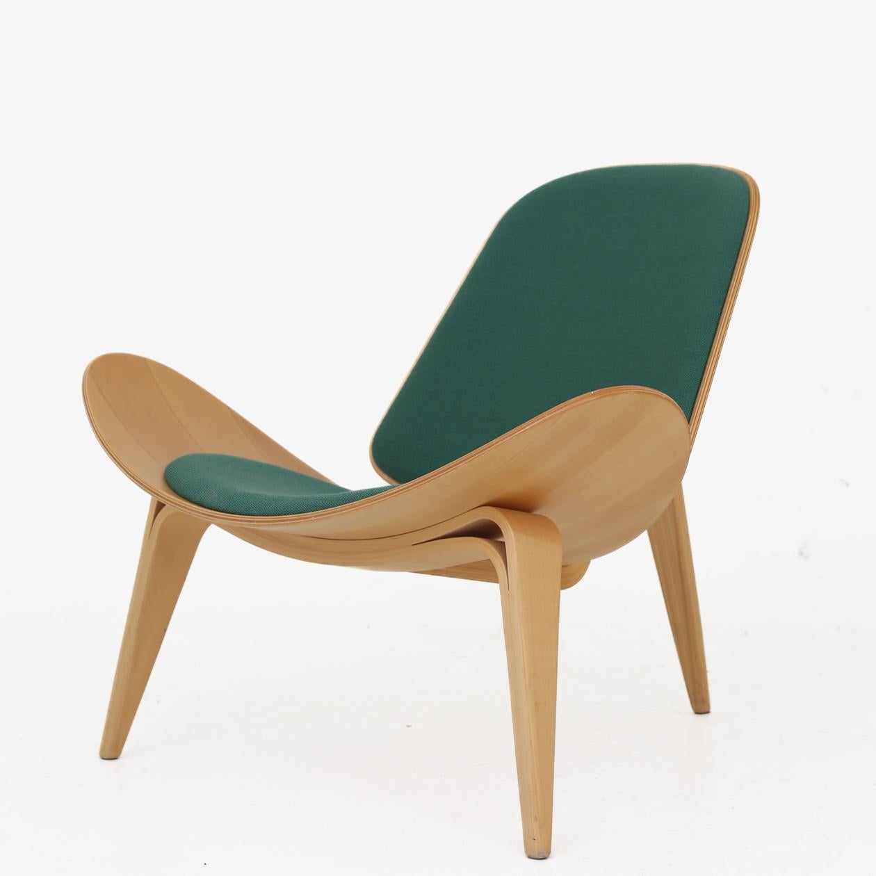 Danish Pair of Shell Chairs in Maple by Hans J. Wegner