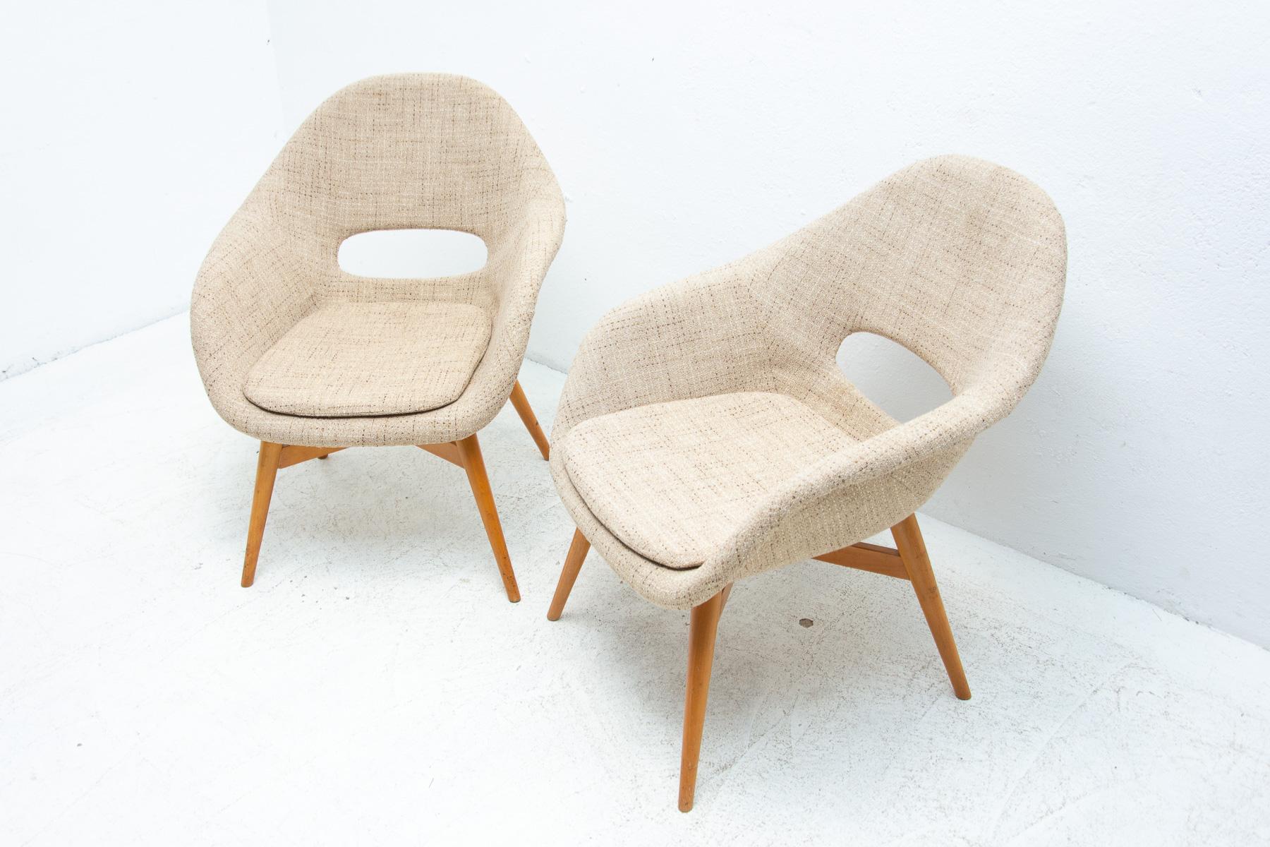 20th Century Pair of Shell Fiberglass Lounge Chairs by Miroslav Navrátil, Czechoslovakia 1960