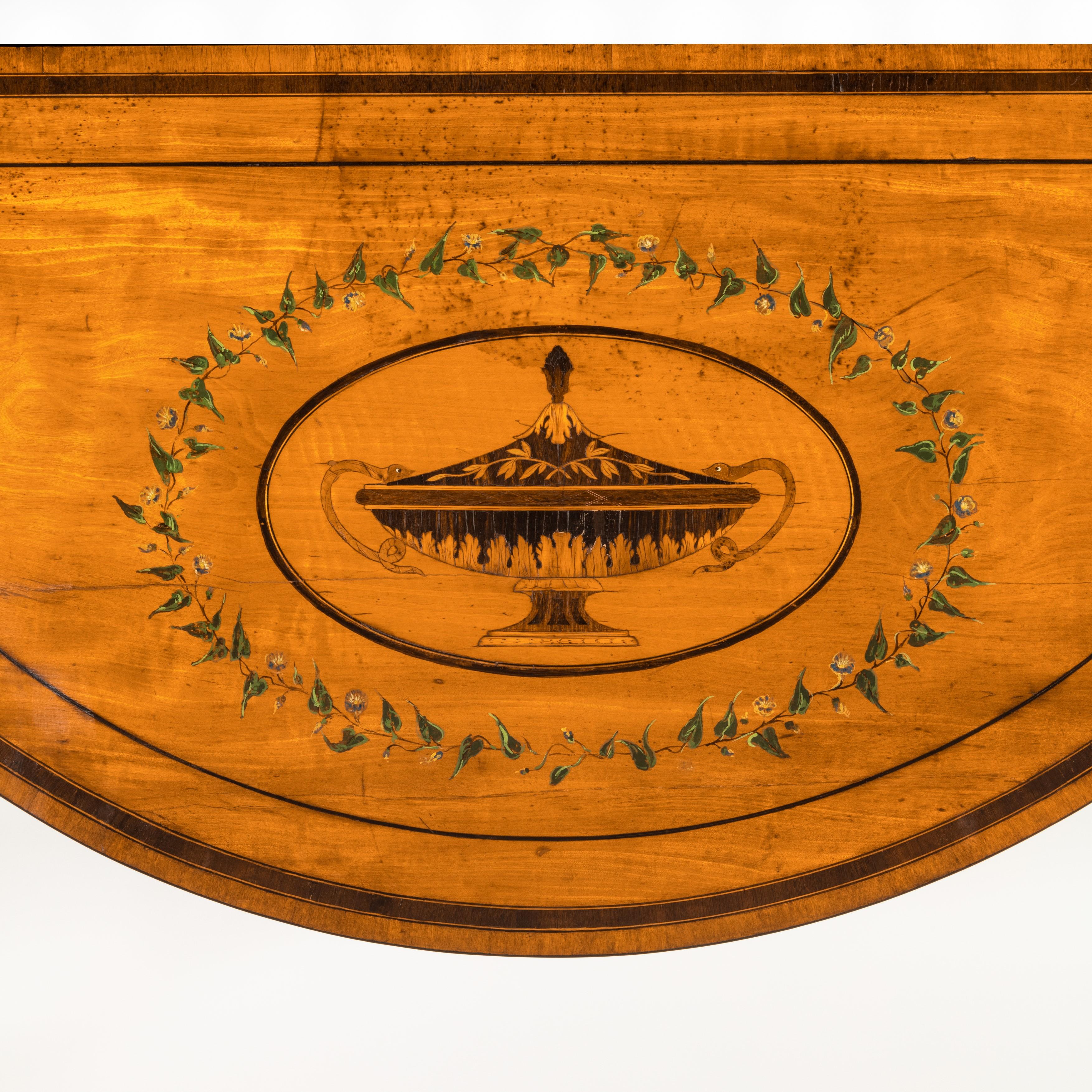 Paire de consoles Demi Lune en bois de citronnier d'Inde occidentale de la période Sheraton en vente 11