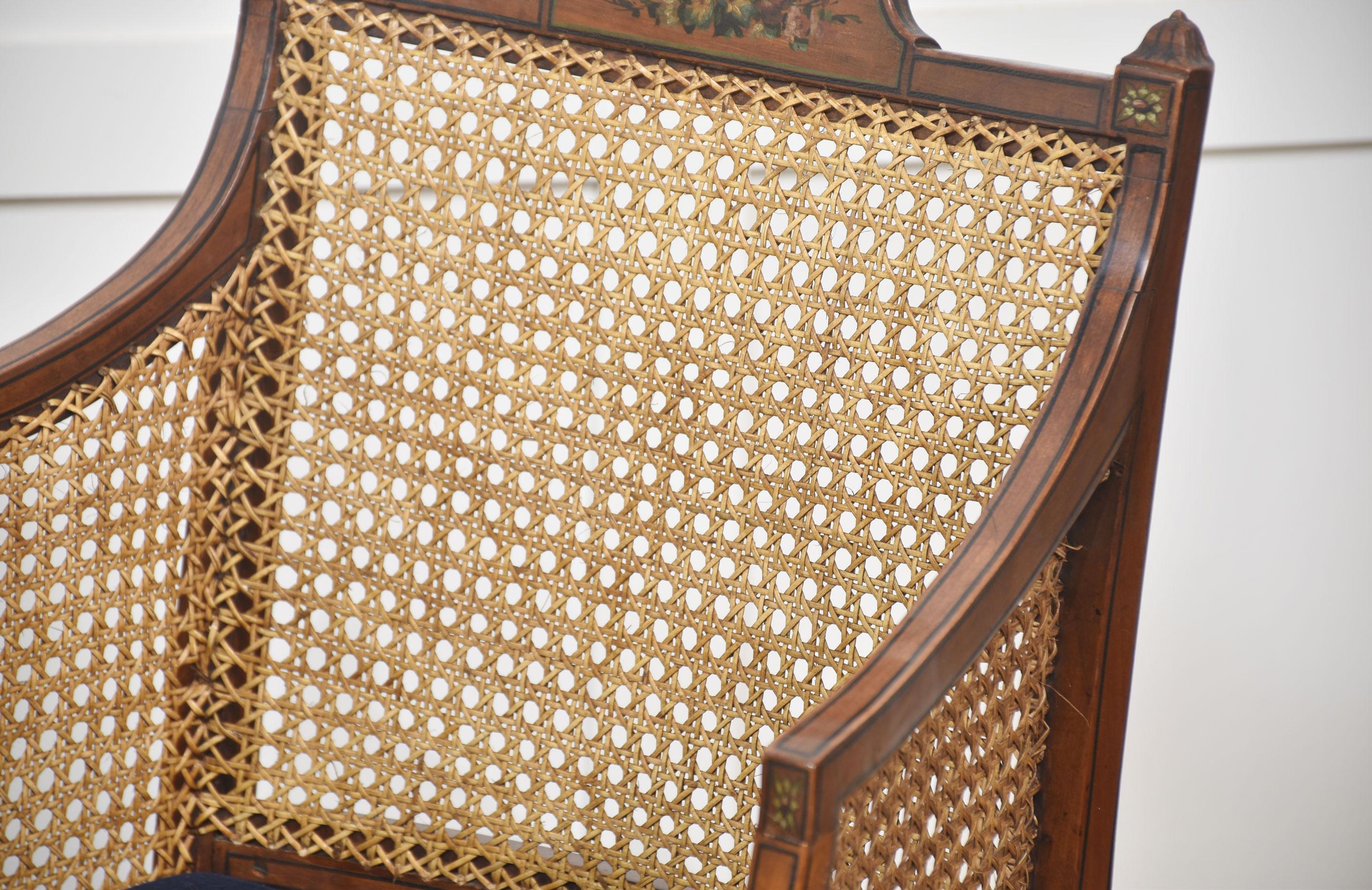 Paar Sessel aus Satinholz und Bergere im Sheraton-Revival-Stil im Angebot 4