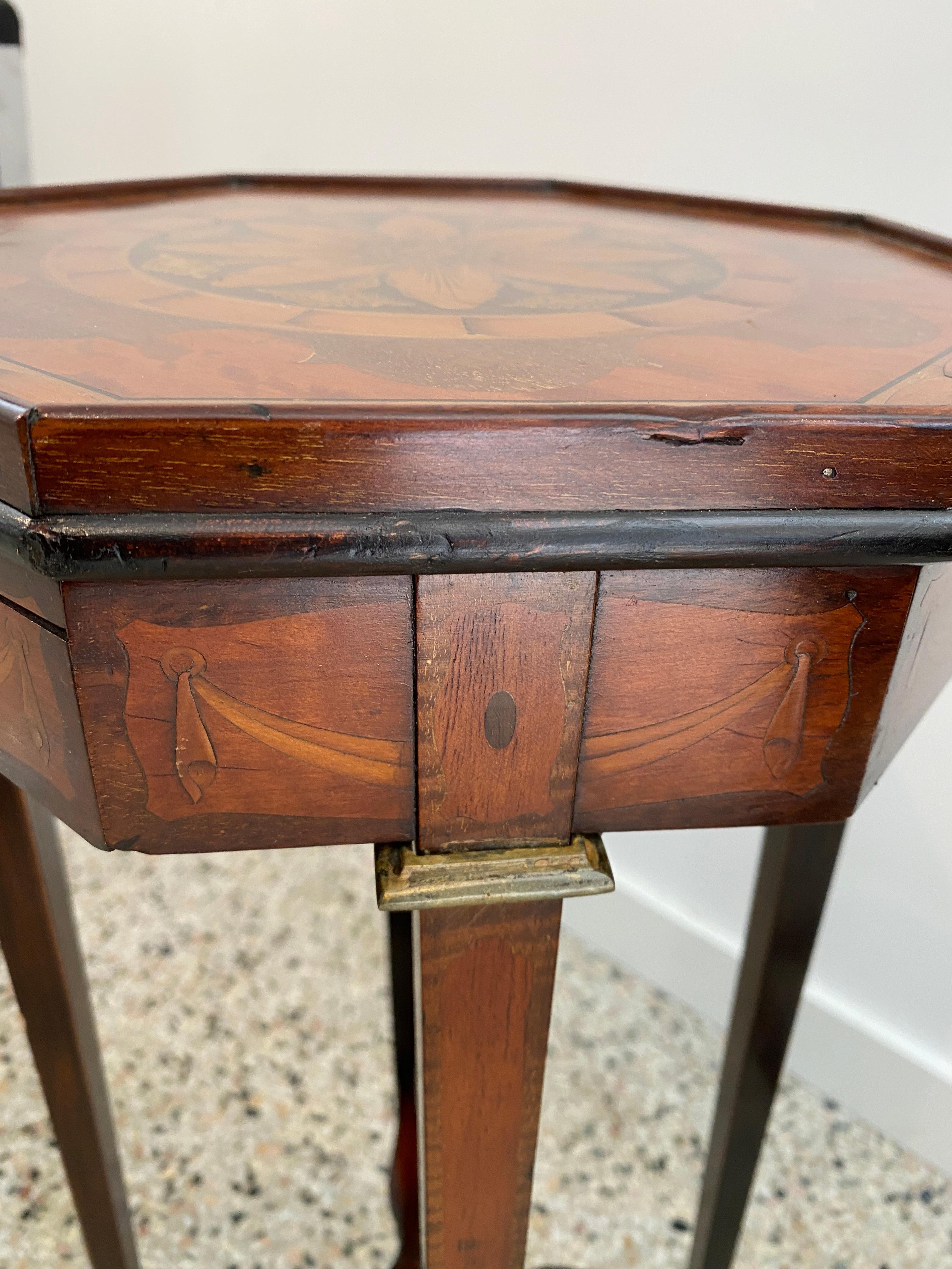 Pair of Sheraton Style Marquetry Tables 6