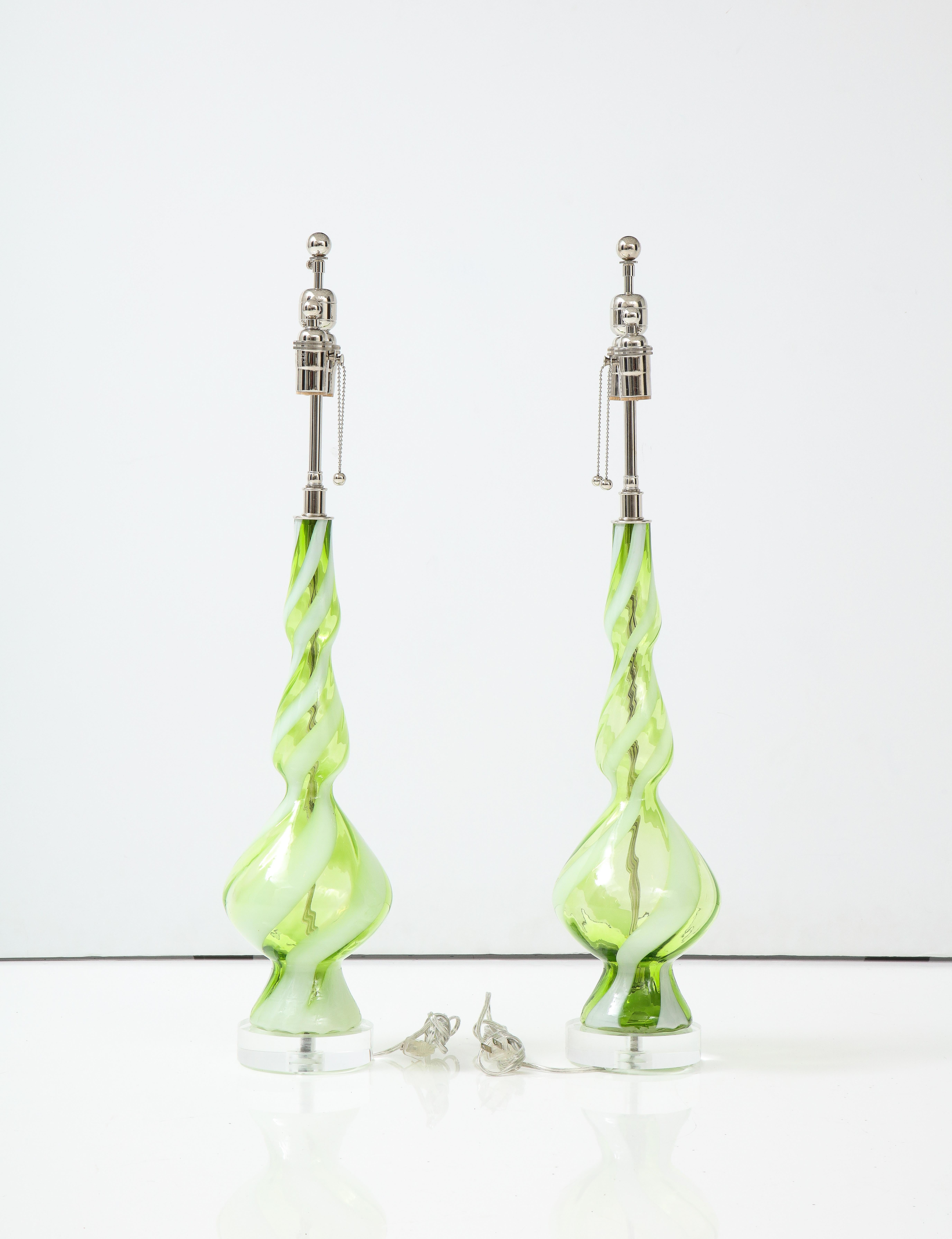 Pair of Sherbet Green Murano Glass Lamps For Sale 3