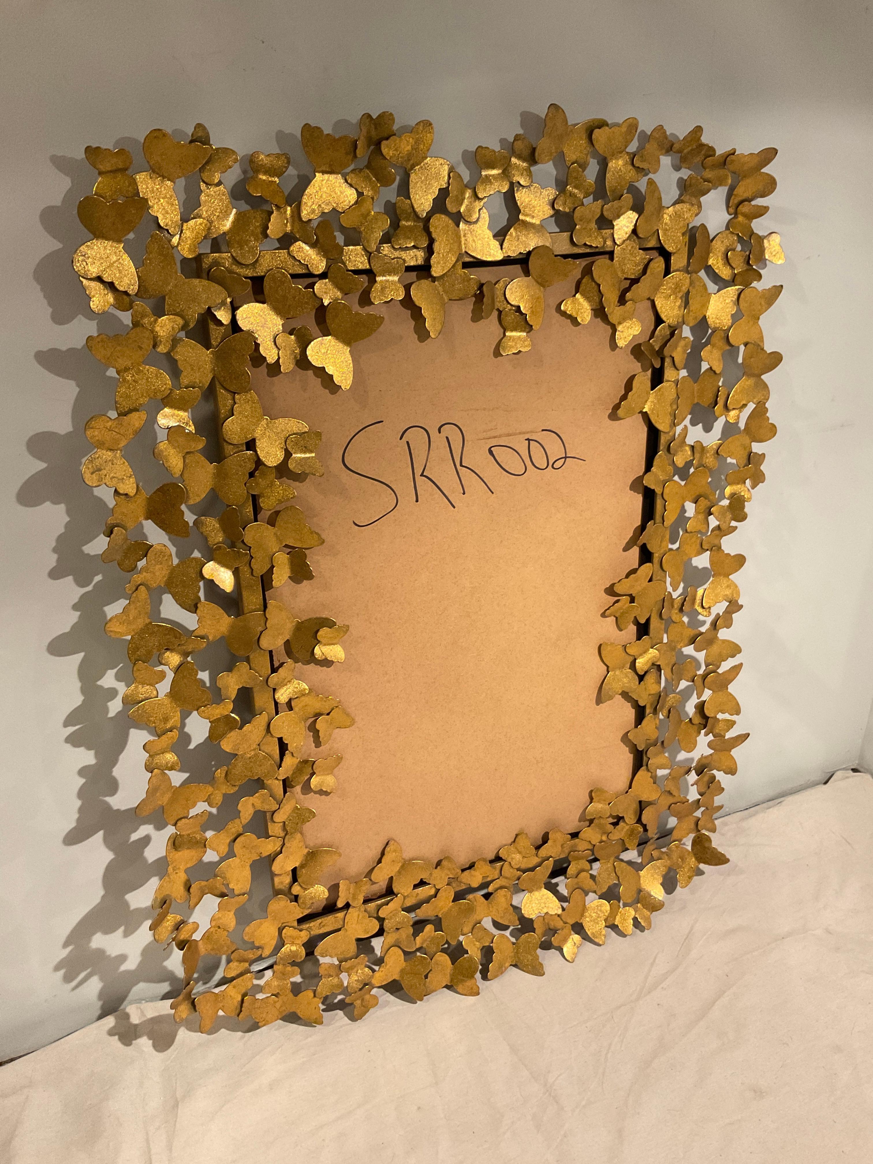 XXIe siècle et contemporain Paire d'or scintillant  Cadres papillon pour miroirs en vente