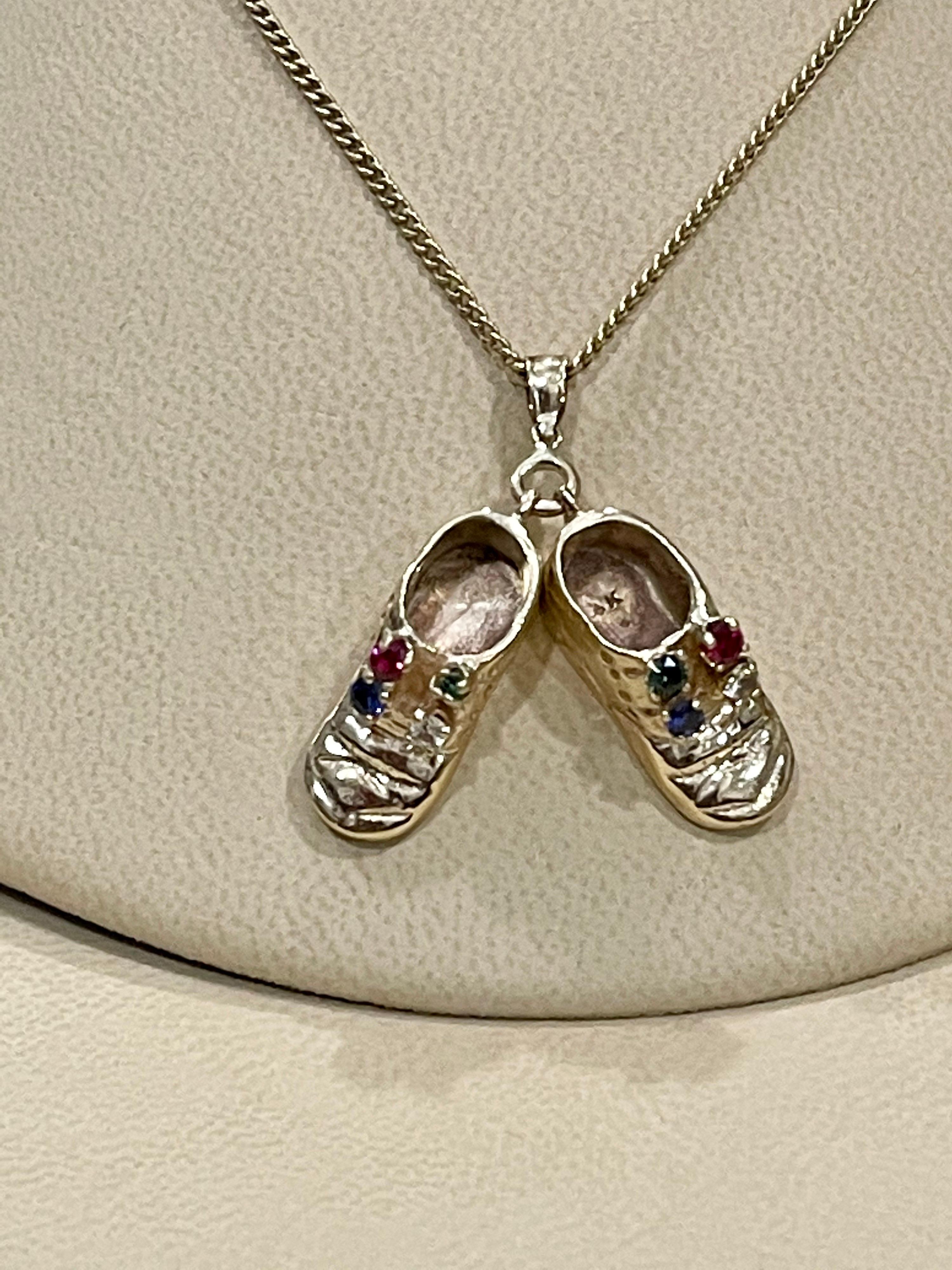 Pair of Shoe Charms with Precious Stone Pendant Necklace and Yellow Gold Chain In Excellent Condition For Sale In New York, NY