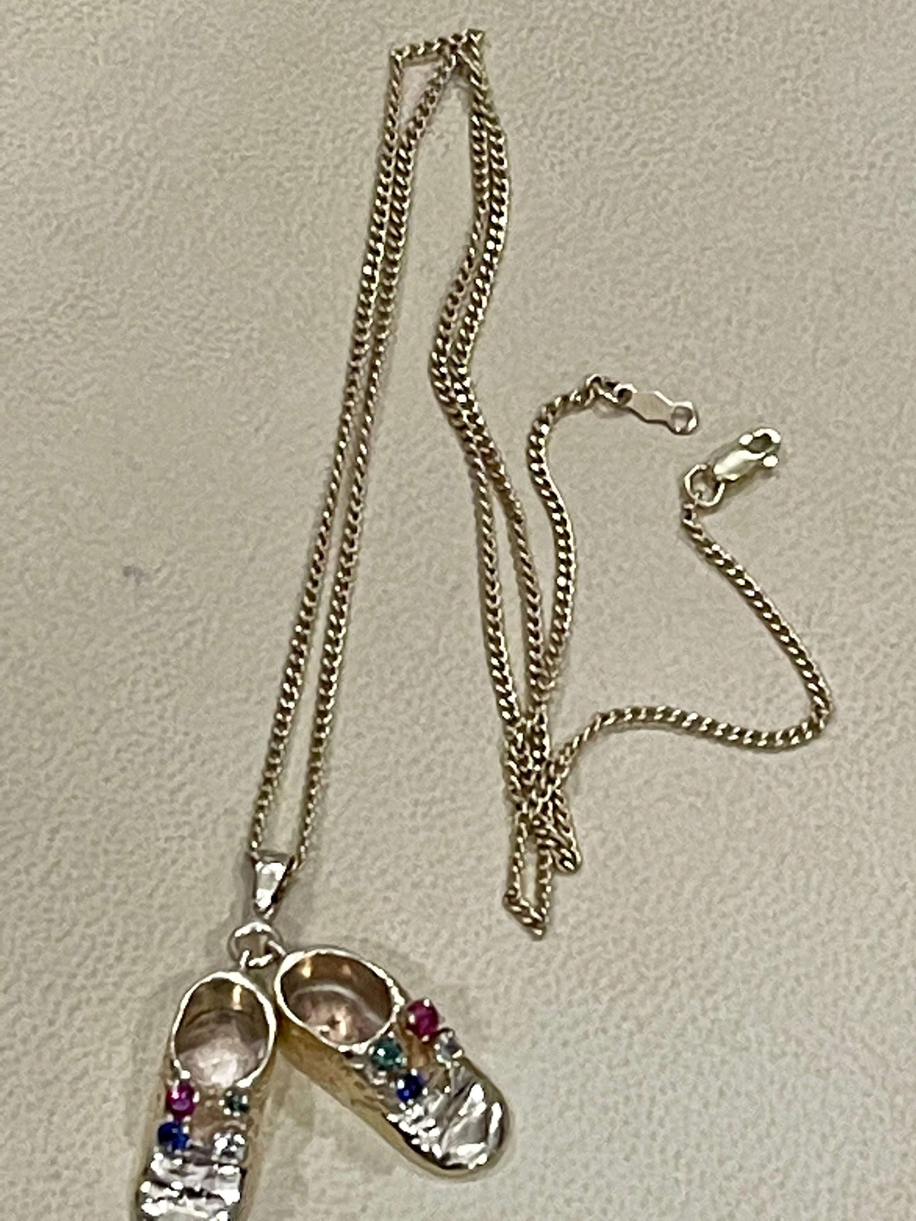 Pair of Shoe Charms with Precious Stone Pendant Necklace and Yellow Gold Chain For Sale 2