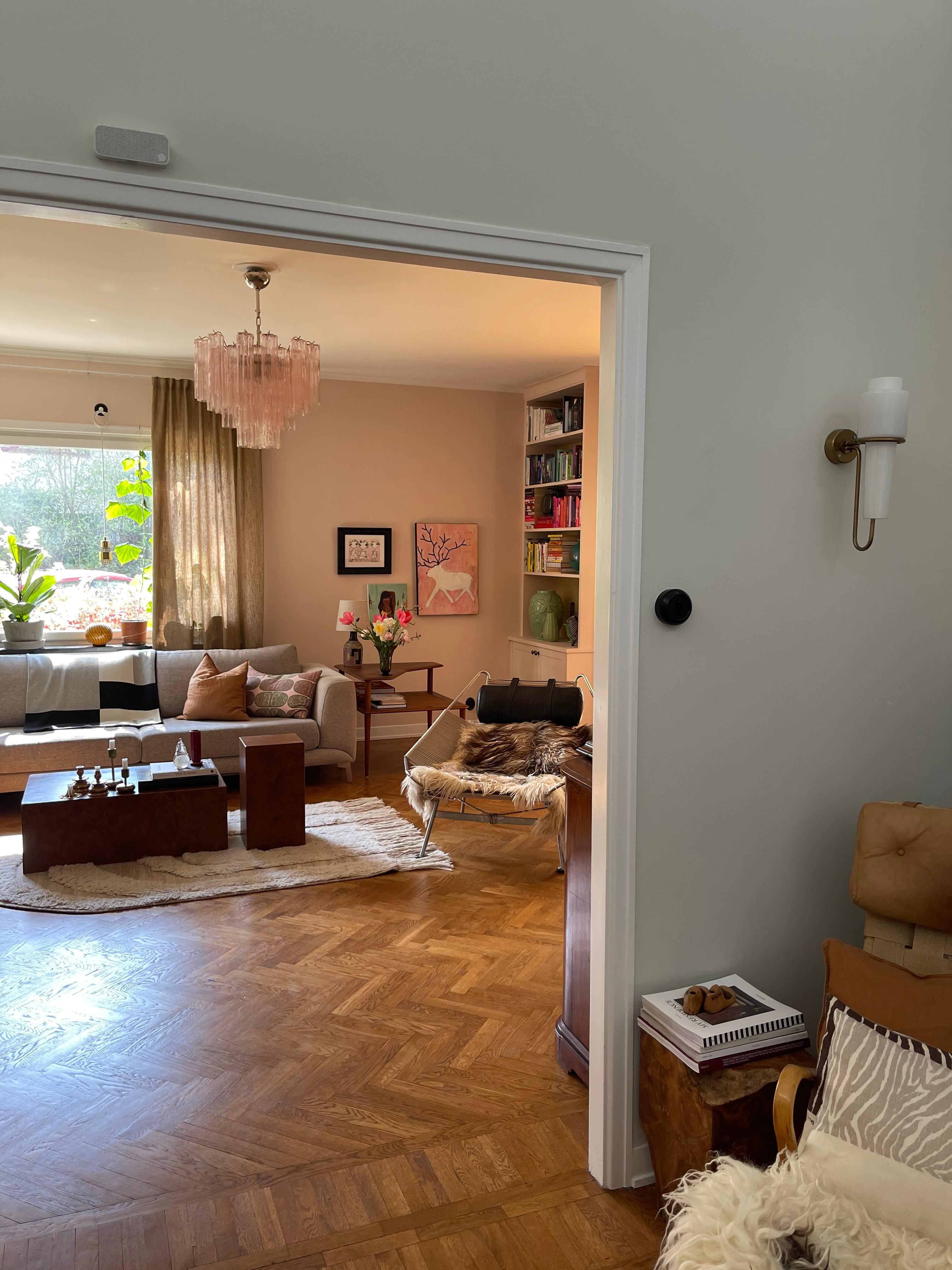 Coppia di lampadari corti rosa pastello di Murano * altezza 2,5 piedi in vendita 1