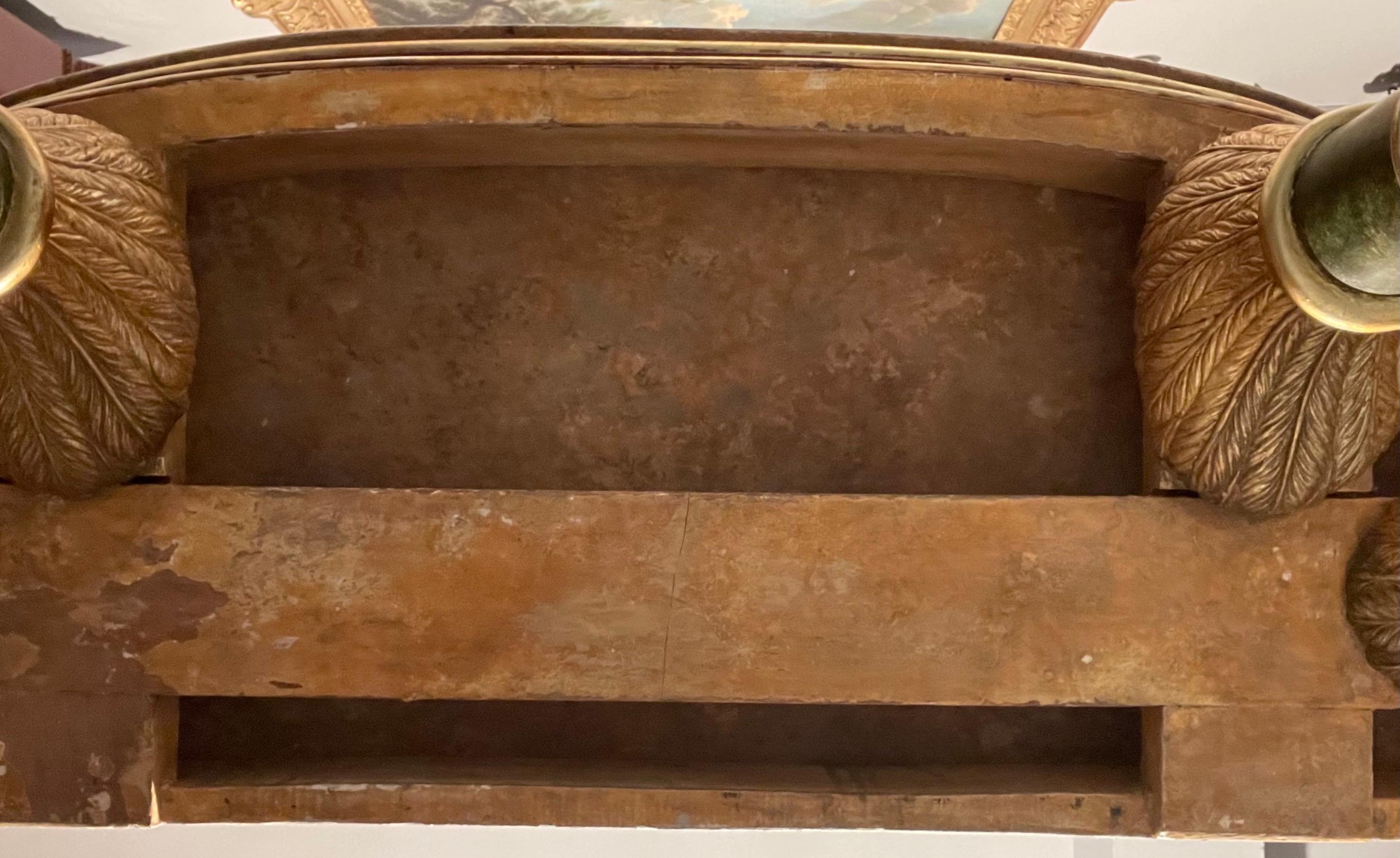 Coppia di console siciliane in Wood con doratura e stucco, XIX secolo in vendita 9
