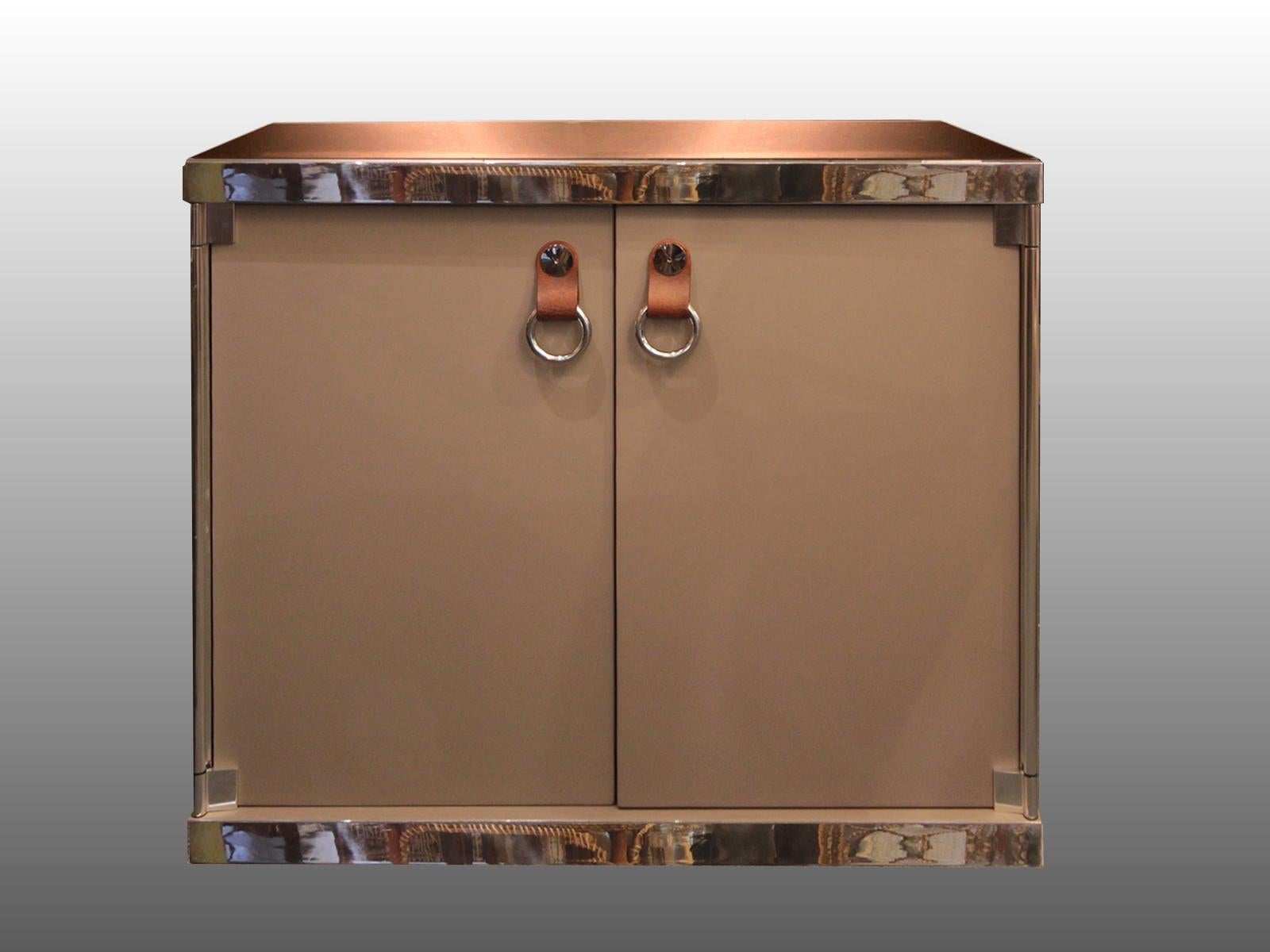Pair of side cabinets by Guido Faleschini for Hermès, Italy, circa 1970.
The rectangular tray with gray marble 