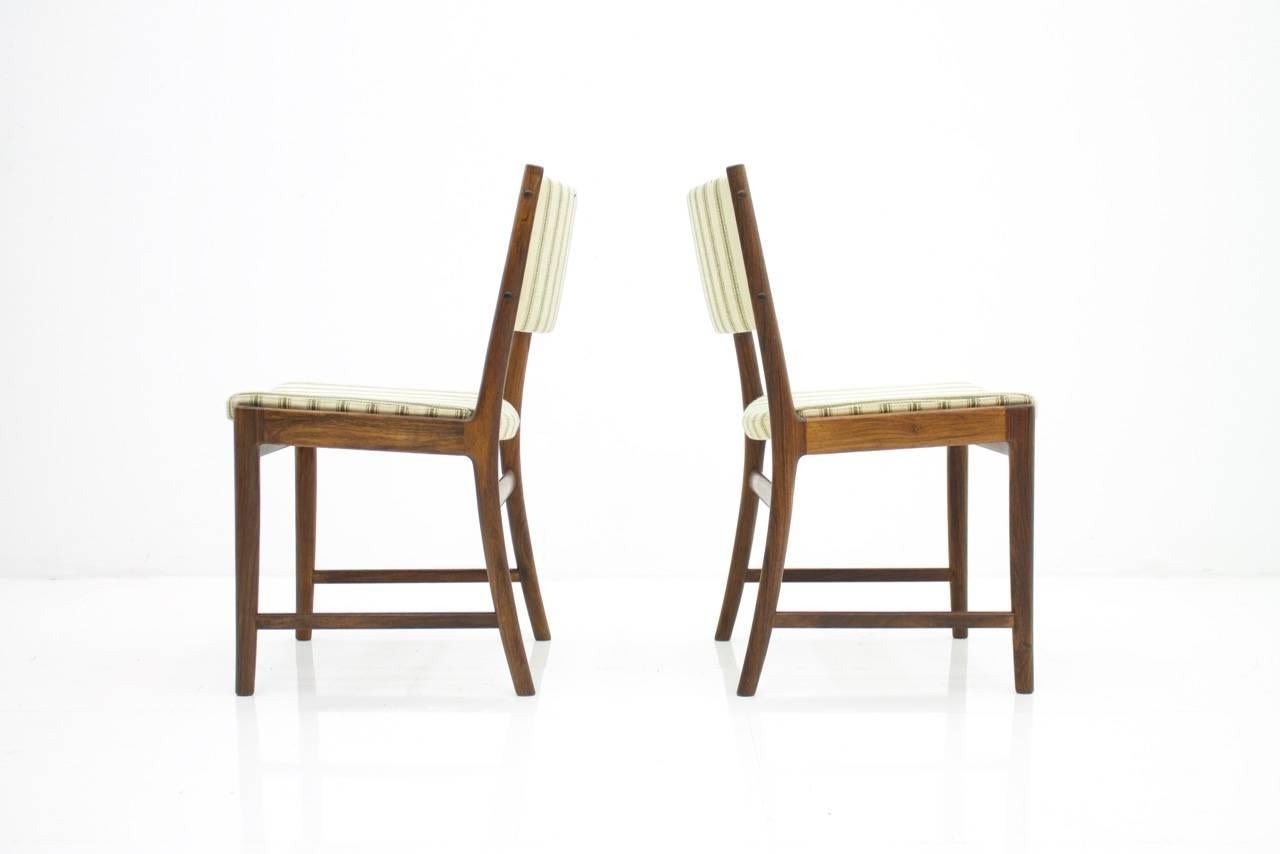 Scandinavian Modern Pair of Side Chairs by Kai Lyngfeldt-Larsen for Søren Willadsen, Denmark, 1960s For Sale