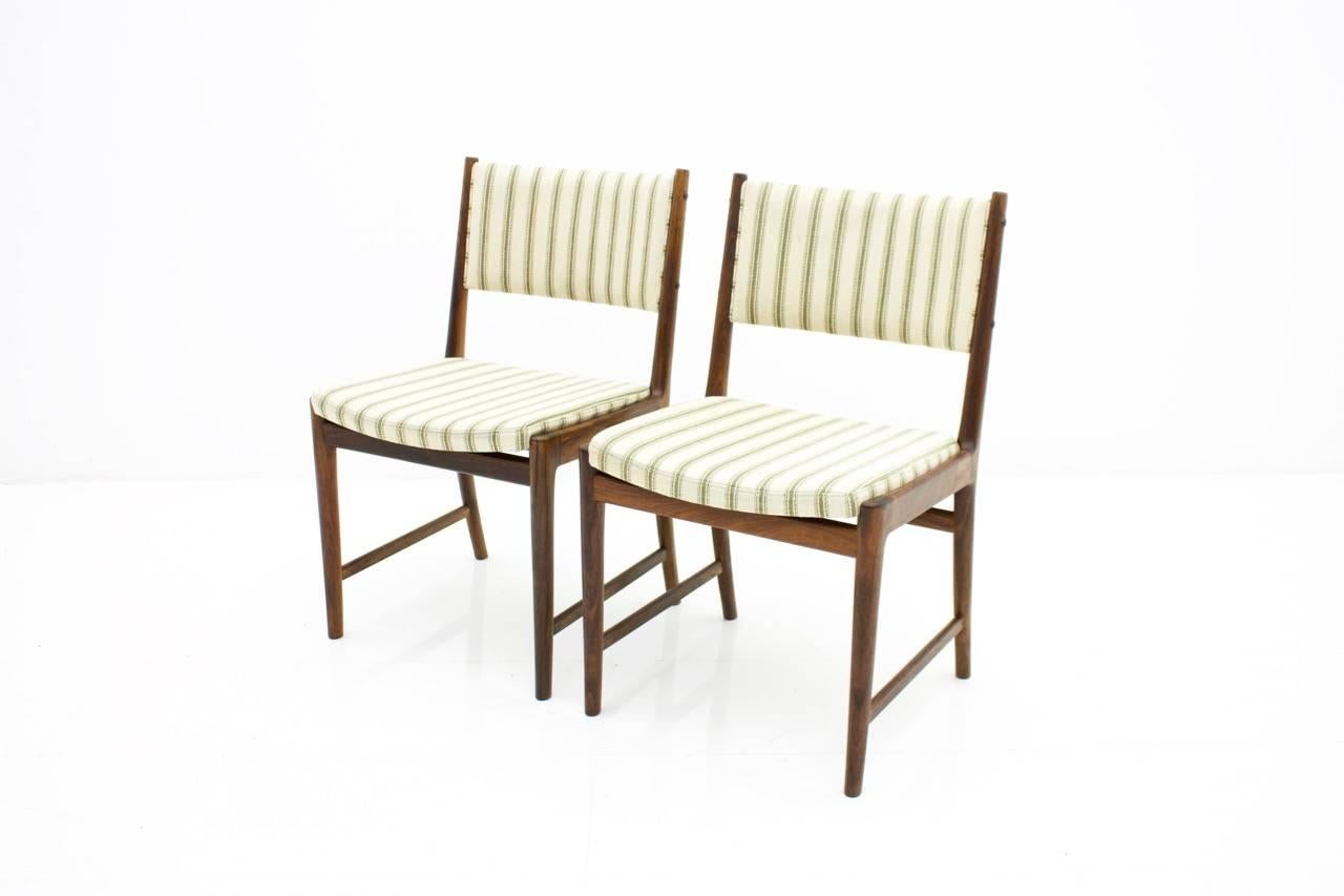 Mid-20th Century Pair of Side Chairs by Kai Lyngfeldt-Larsen for Søren Willadsen, Denmark, 1960s For Sale