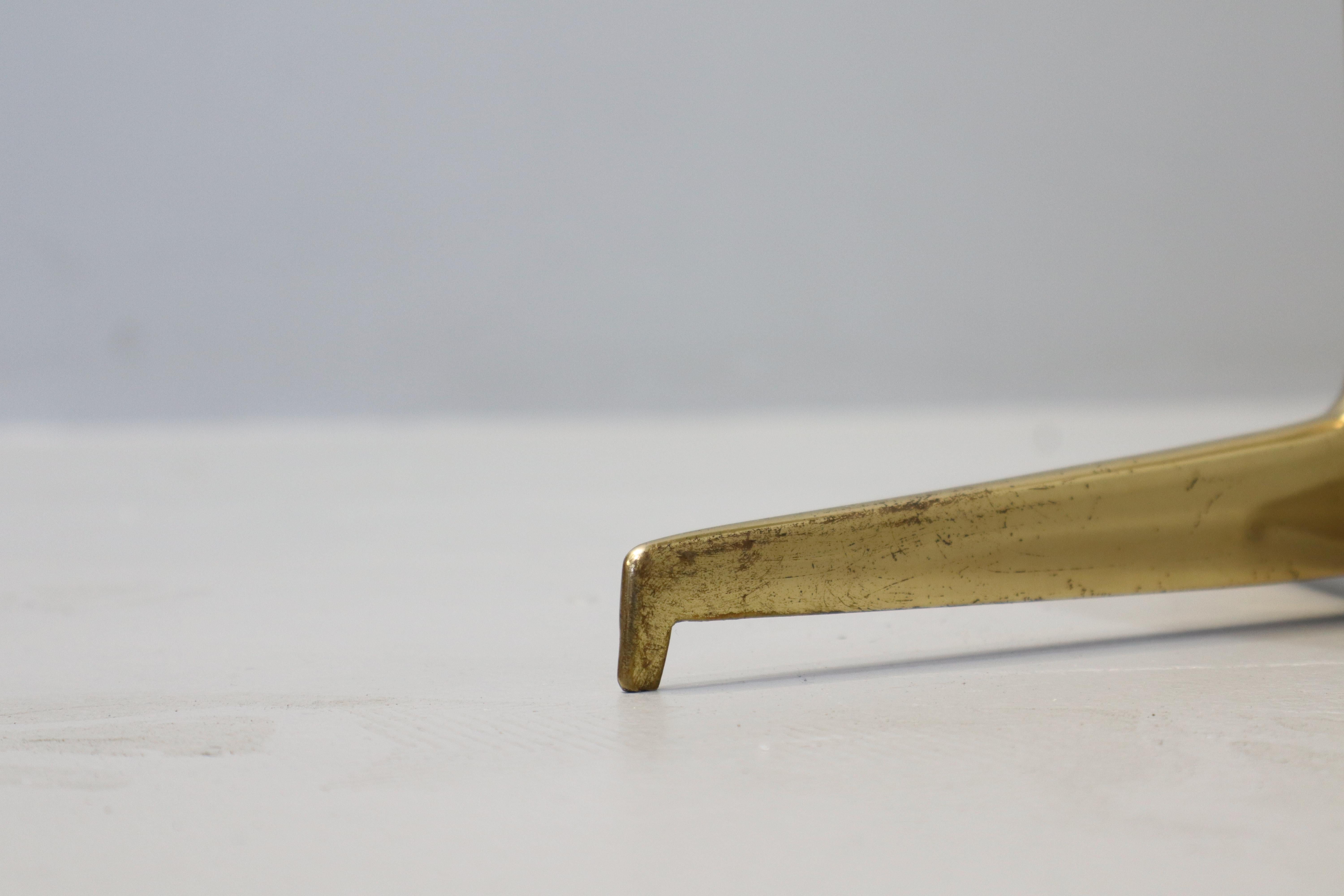 Paire de tables basses d'appoint en laiton d'Osvaldo Borsani, 1950 en vente 8